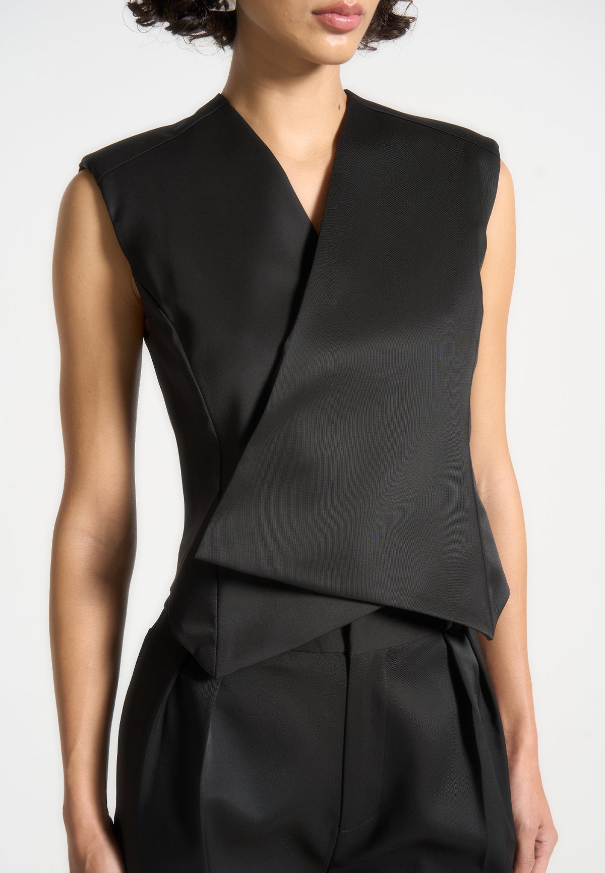L⁠aurence - Sateen Wrap Suit Vest - Black