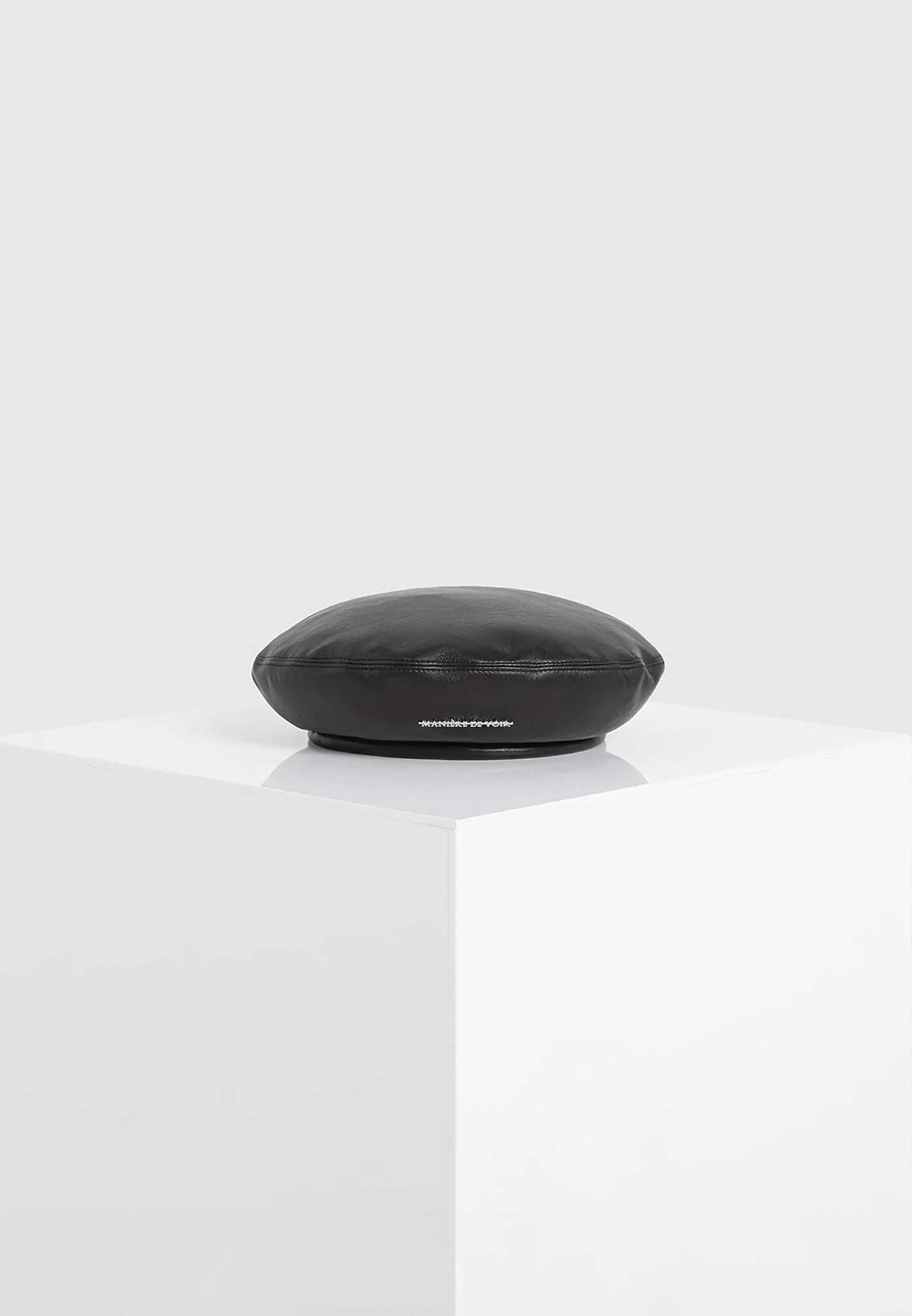 vegan-leather-beret-black 