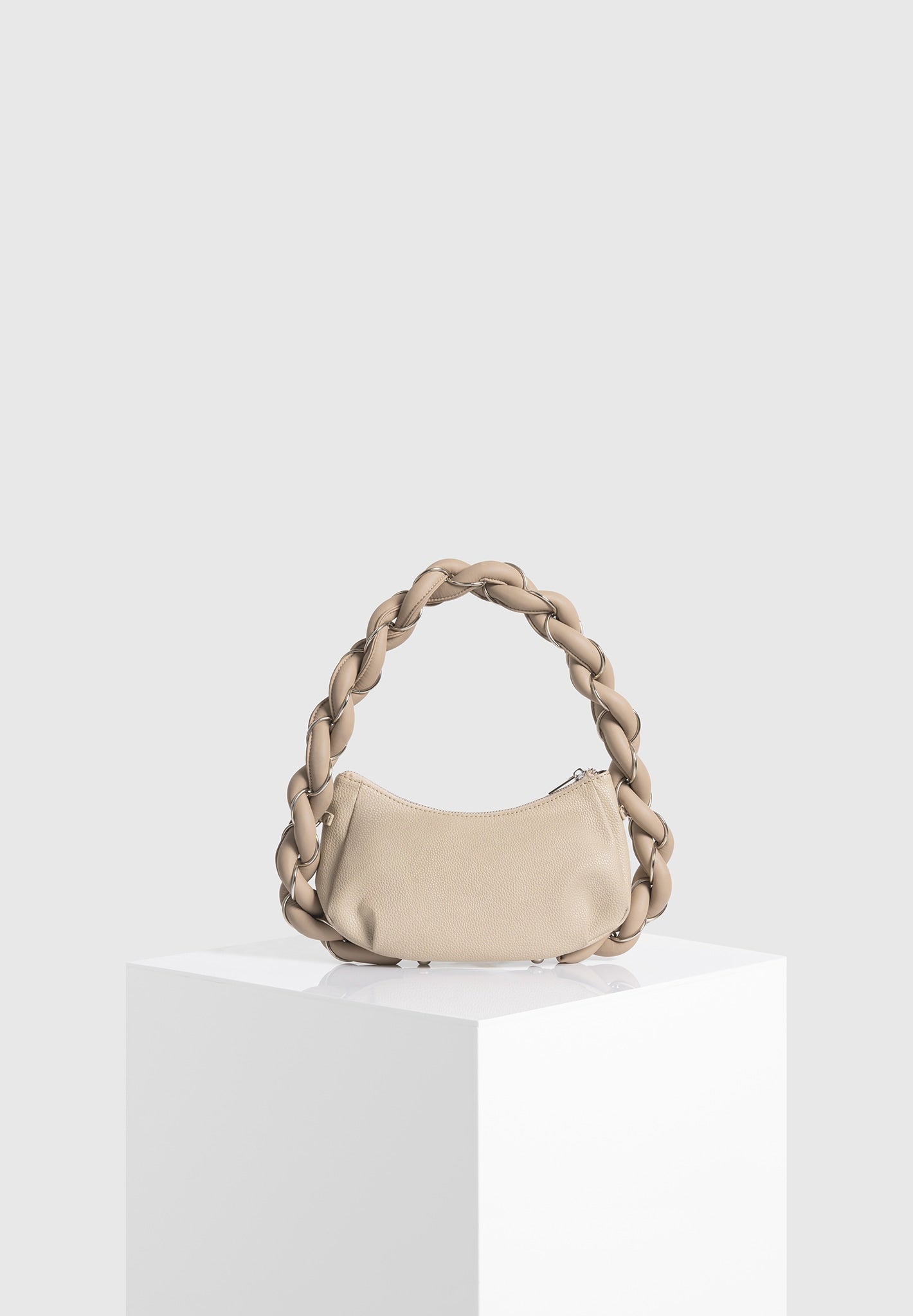 chain-plaited-rope-handbag-beige