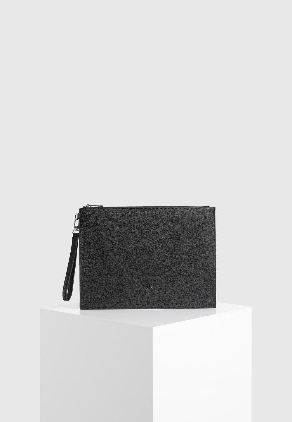 vegan-leather-eiffel-laptop-case-black