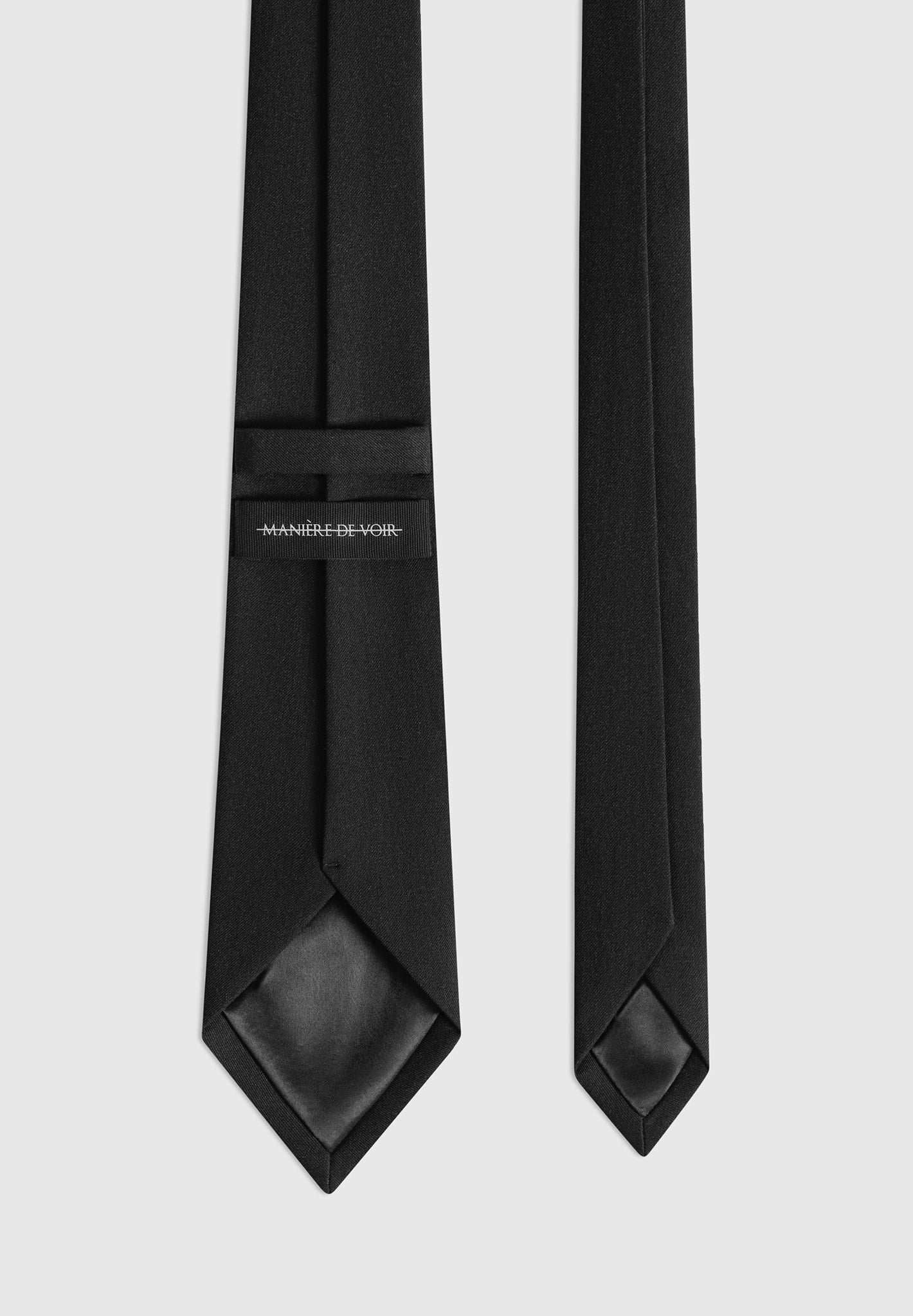 eternel-tie-black