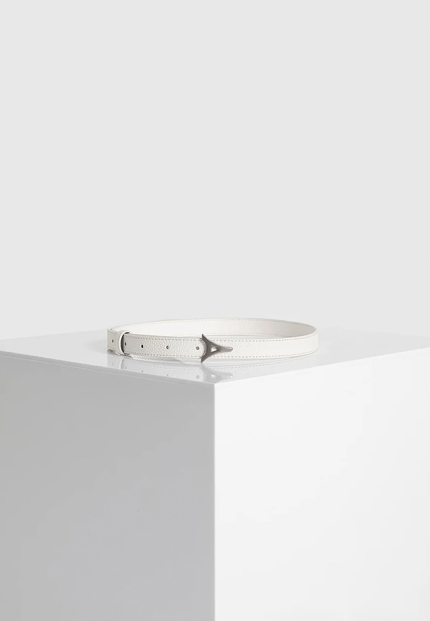 Leonie - Eiffel Slim Leather Belt - White