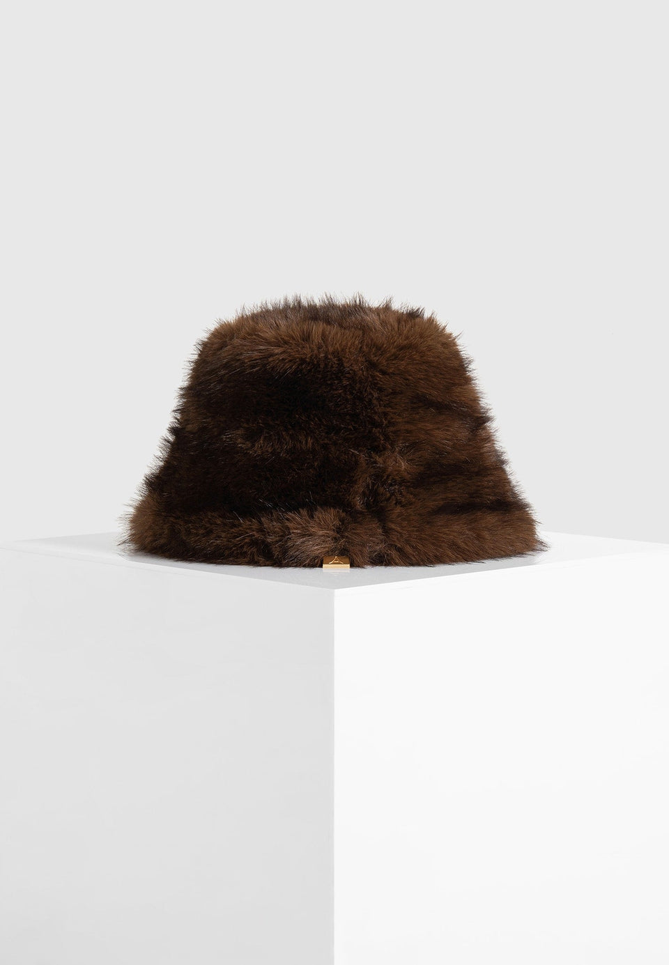 ilya-oversized-fur-hat-brown
