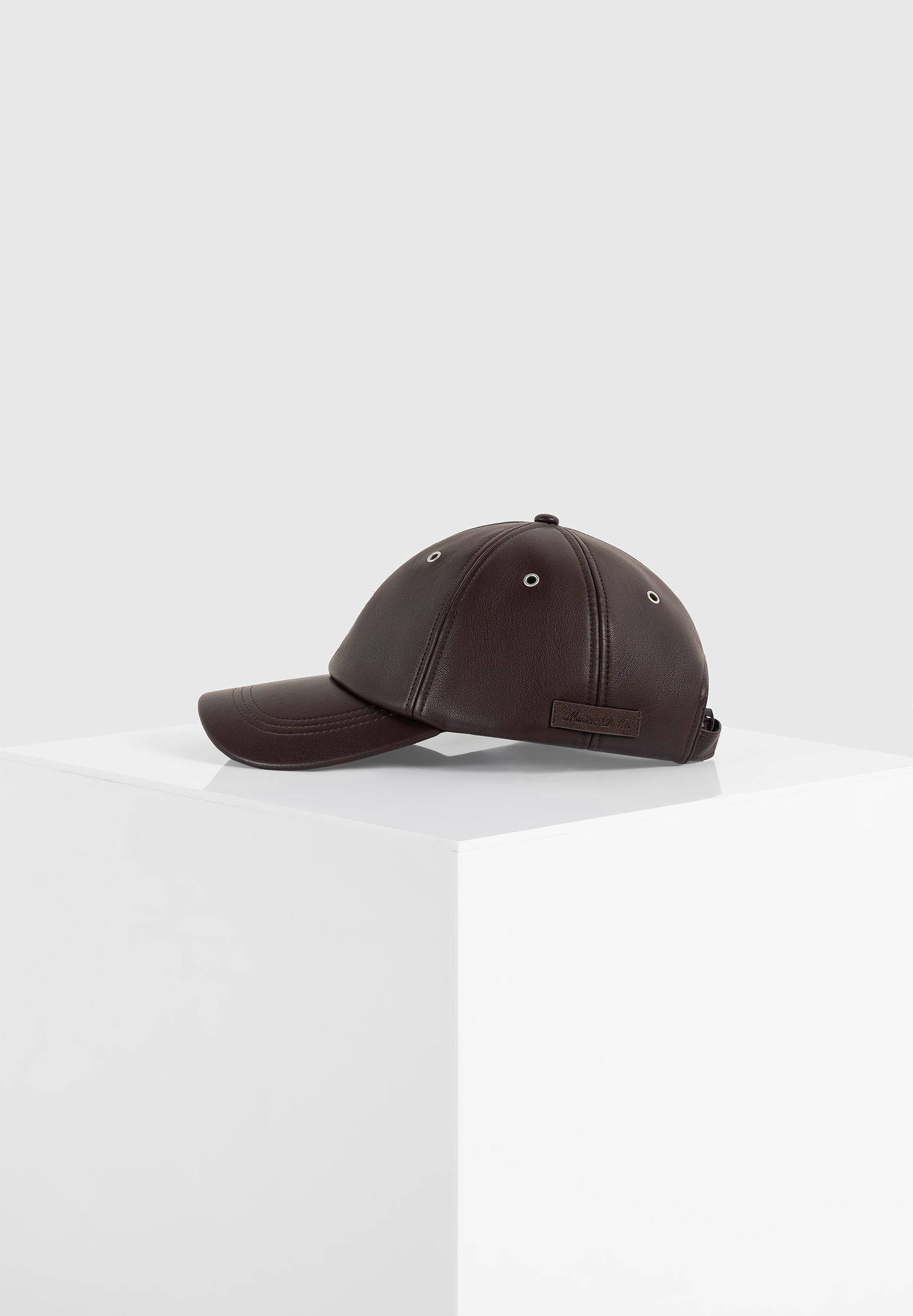 Lou - Leather Cap - Brown