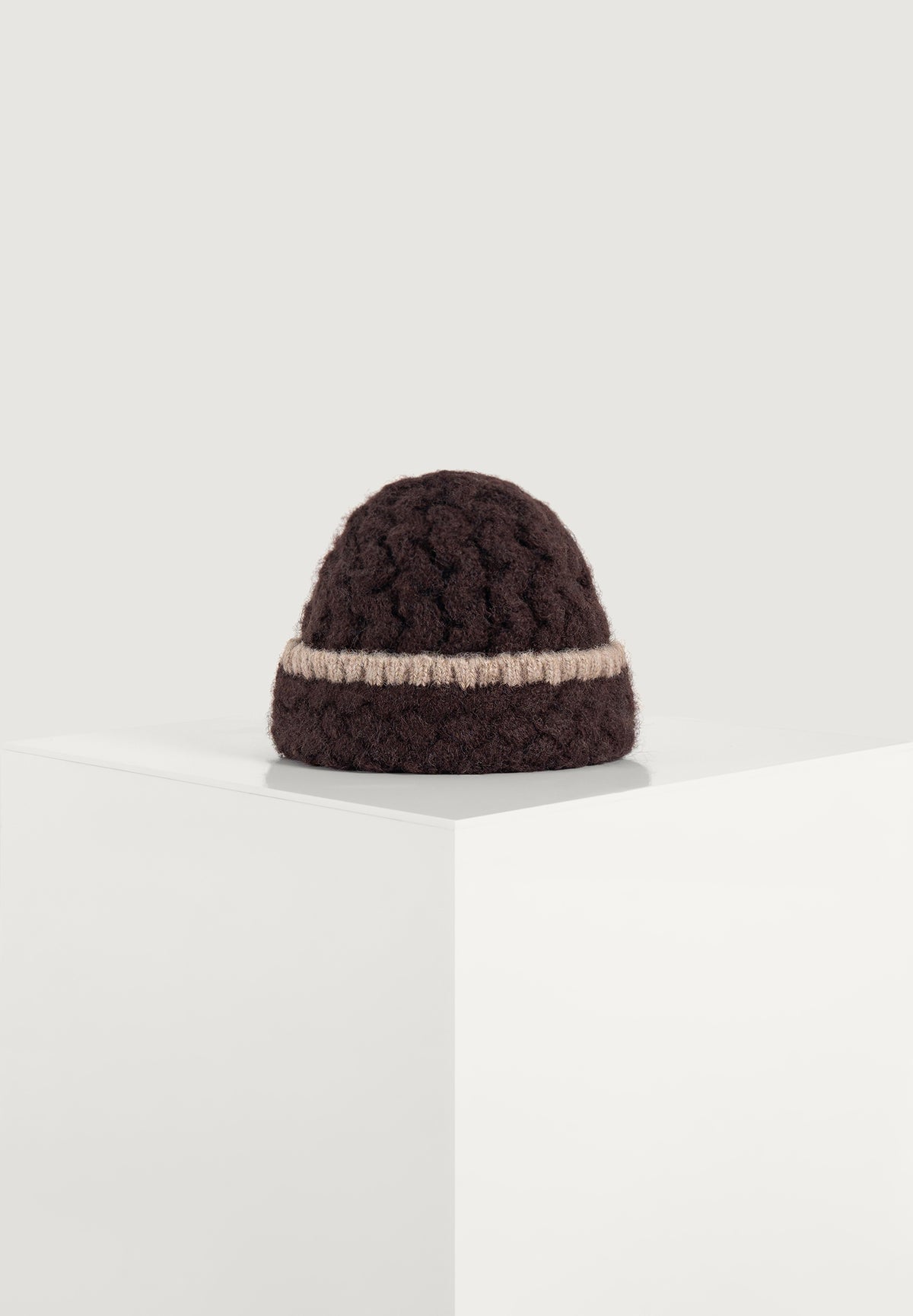 Otis - Cable Knit Beanie - Brown