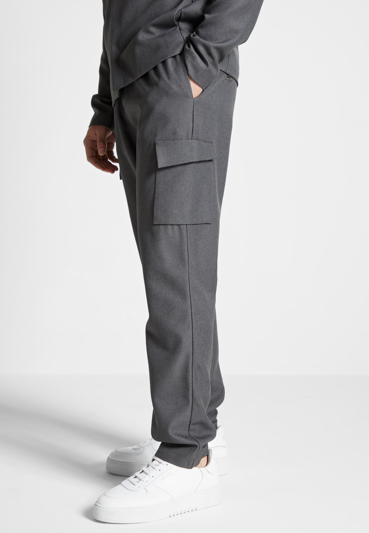 angular-pocket-cargo-pants-grey-marl