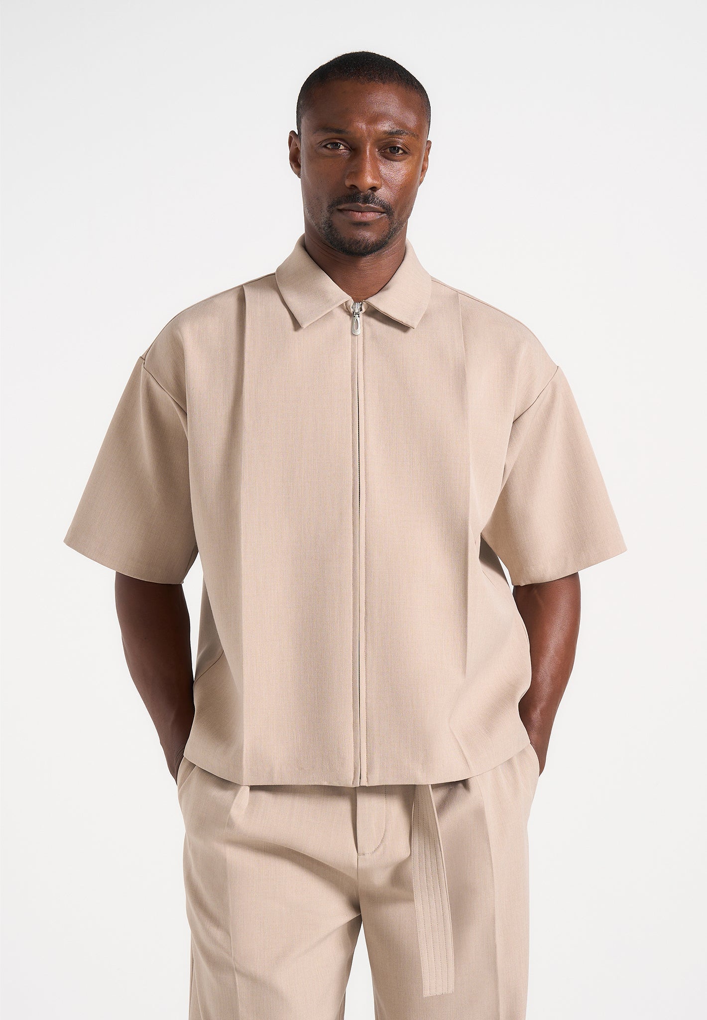 aven-boxy-shirt-with-crease-beige 