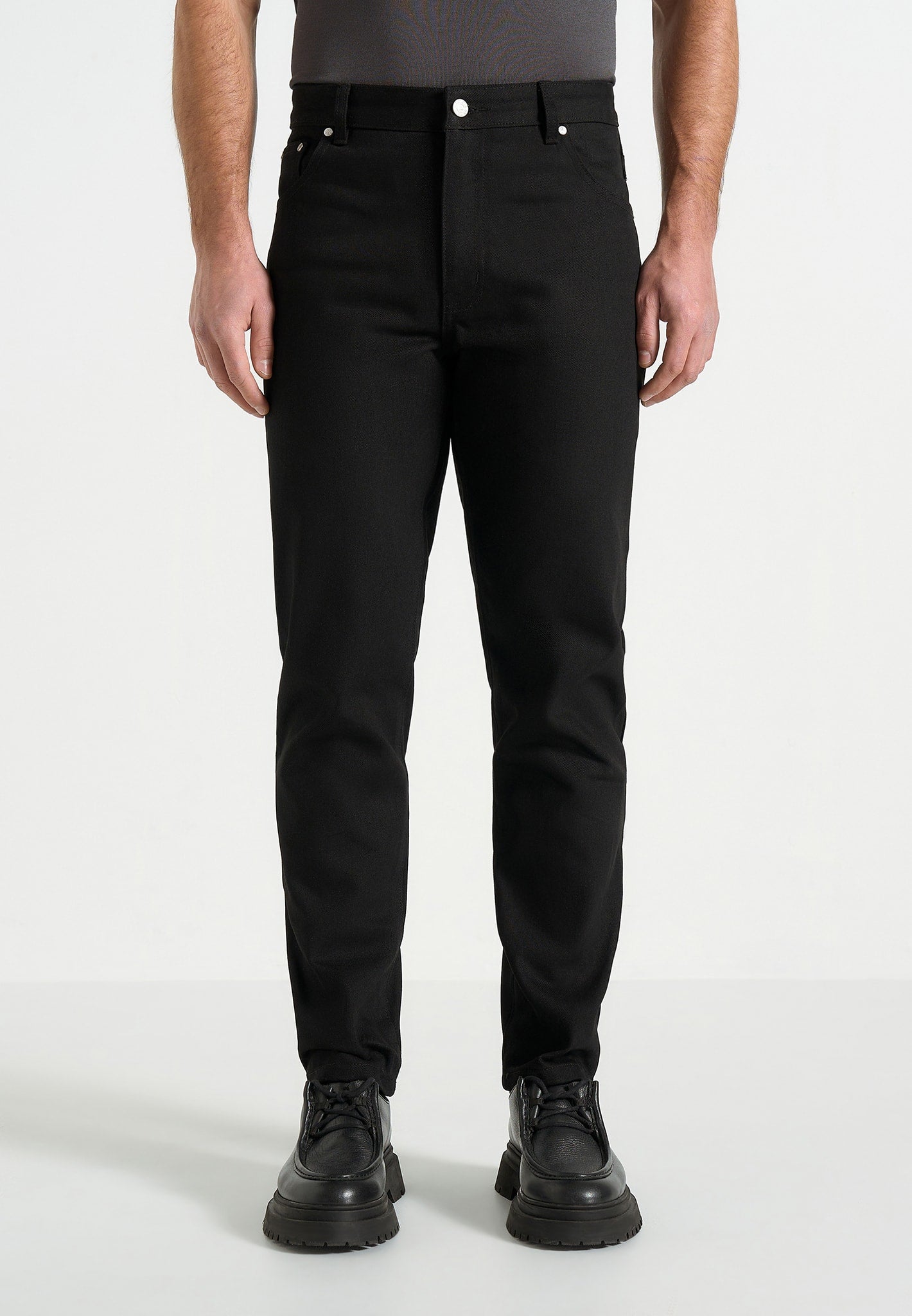 dn001-tapered-fit-jeans-black
