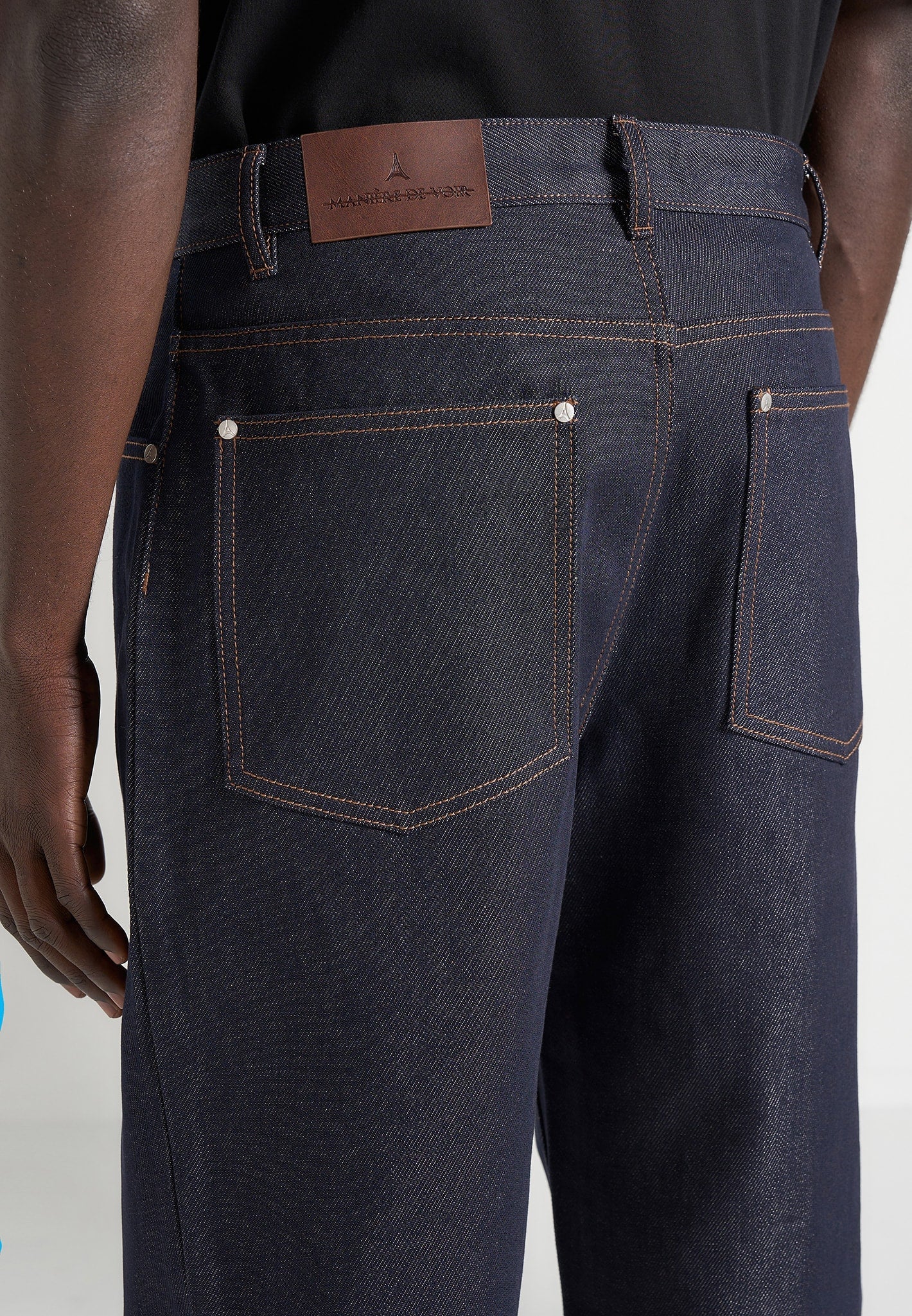 dn002-relaxed-fit-jeans-indigo