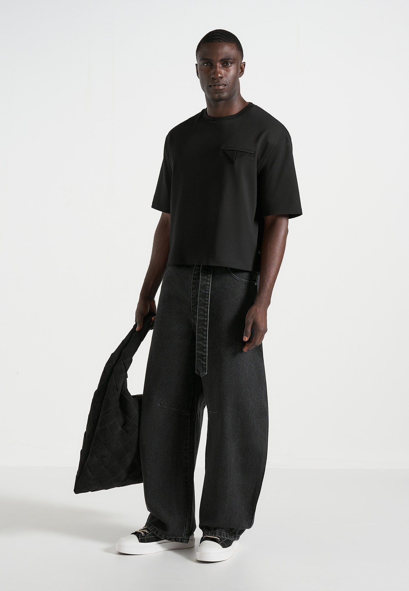 xander-barrel-leg-jeans-black 