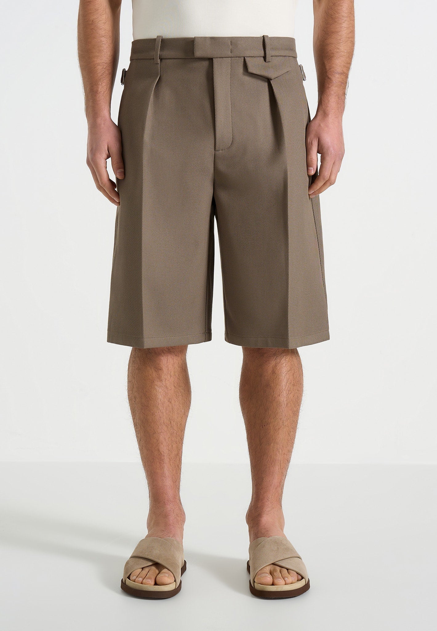 auguste-tailored-twill-bermuda-shorts-olive 