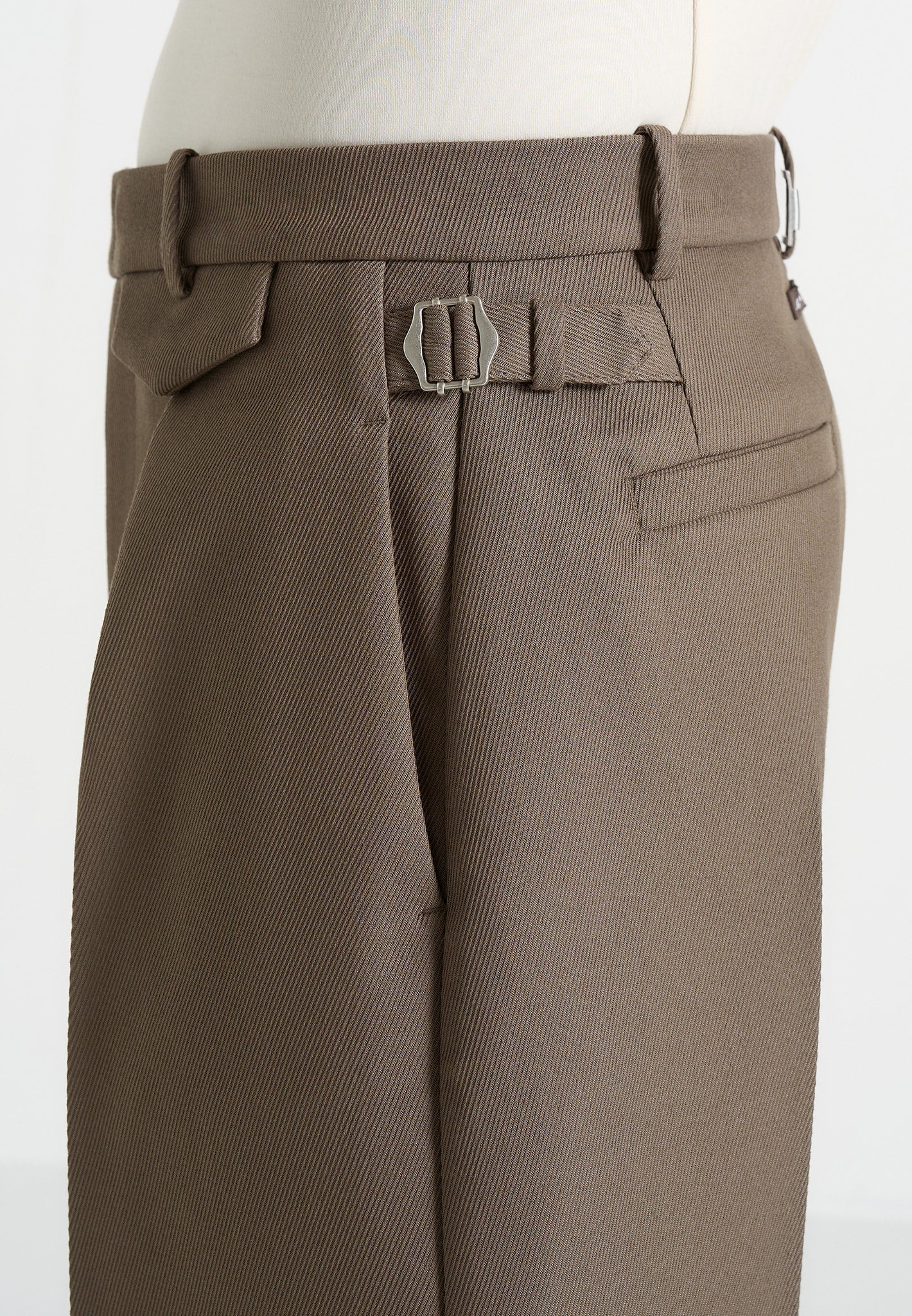 auguste-tailored-twill-bermuda-shorts-olive