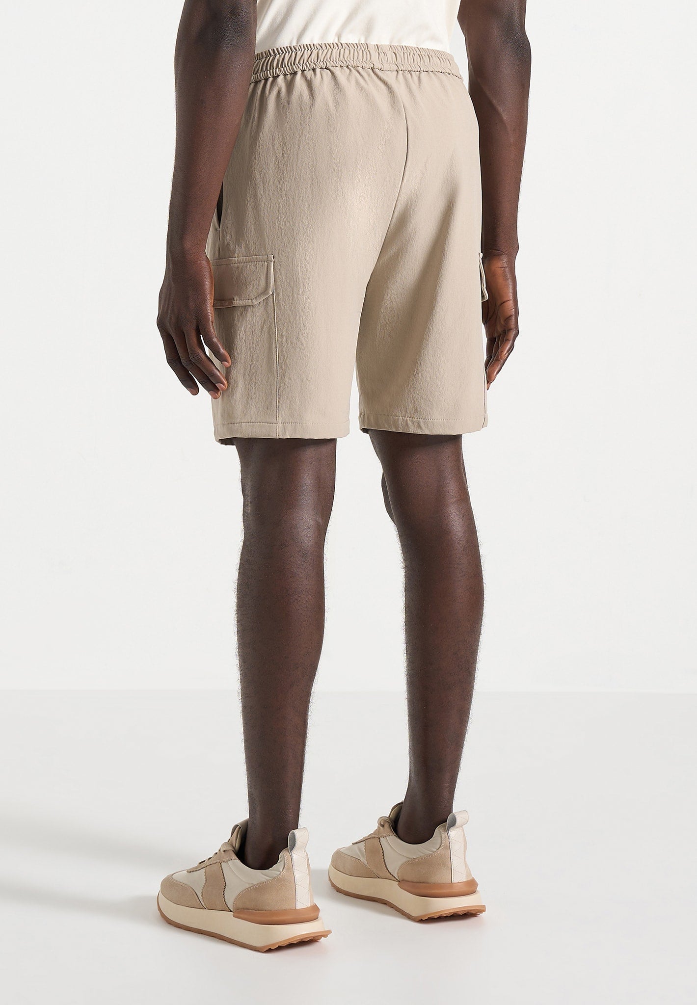 dimitri-technical-cargo-shorts-taupe