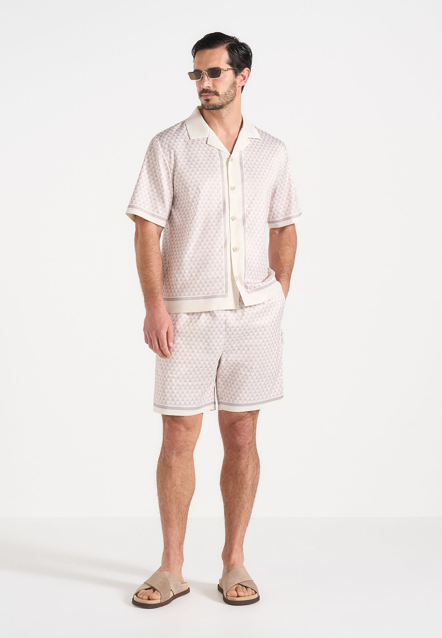jordan-eiffel-monogram-shorts-cream 