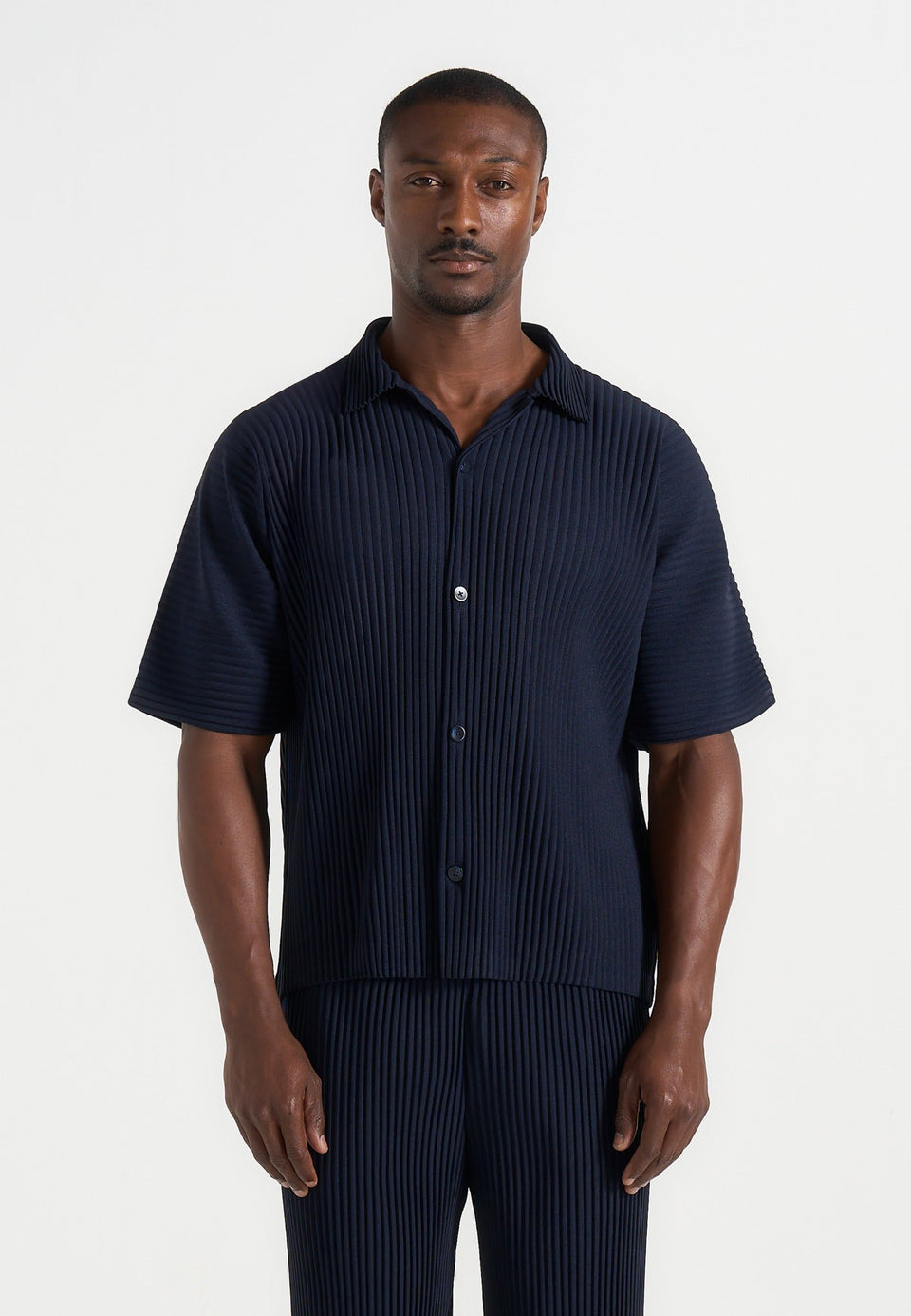 justin-pleated-boxy-shirt-navy