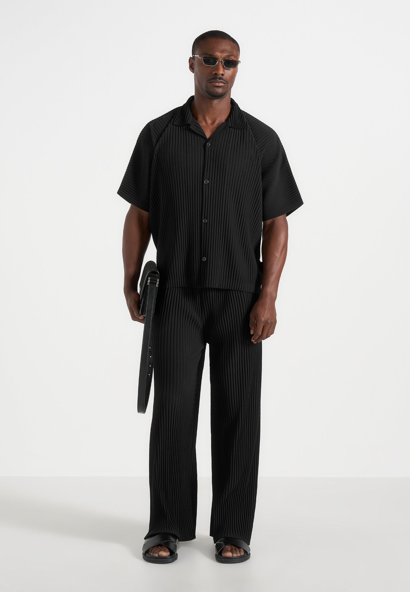 Jonas - Pleated Wide Leg Pants - Black 