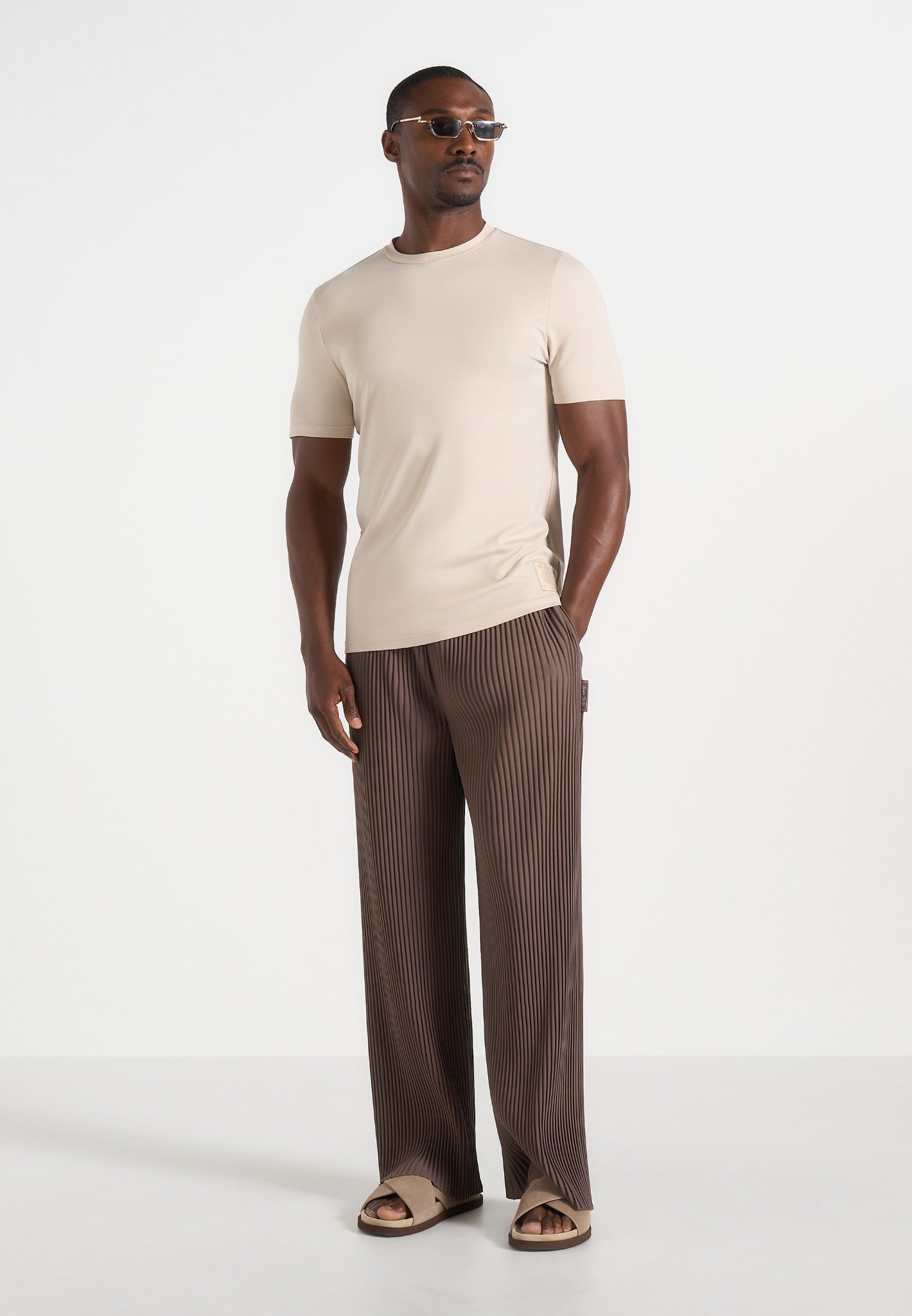 Jonas - Pleated Wide Leg Pants - Brown 