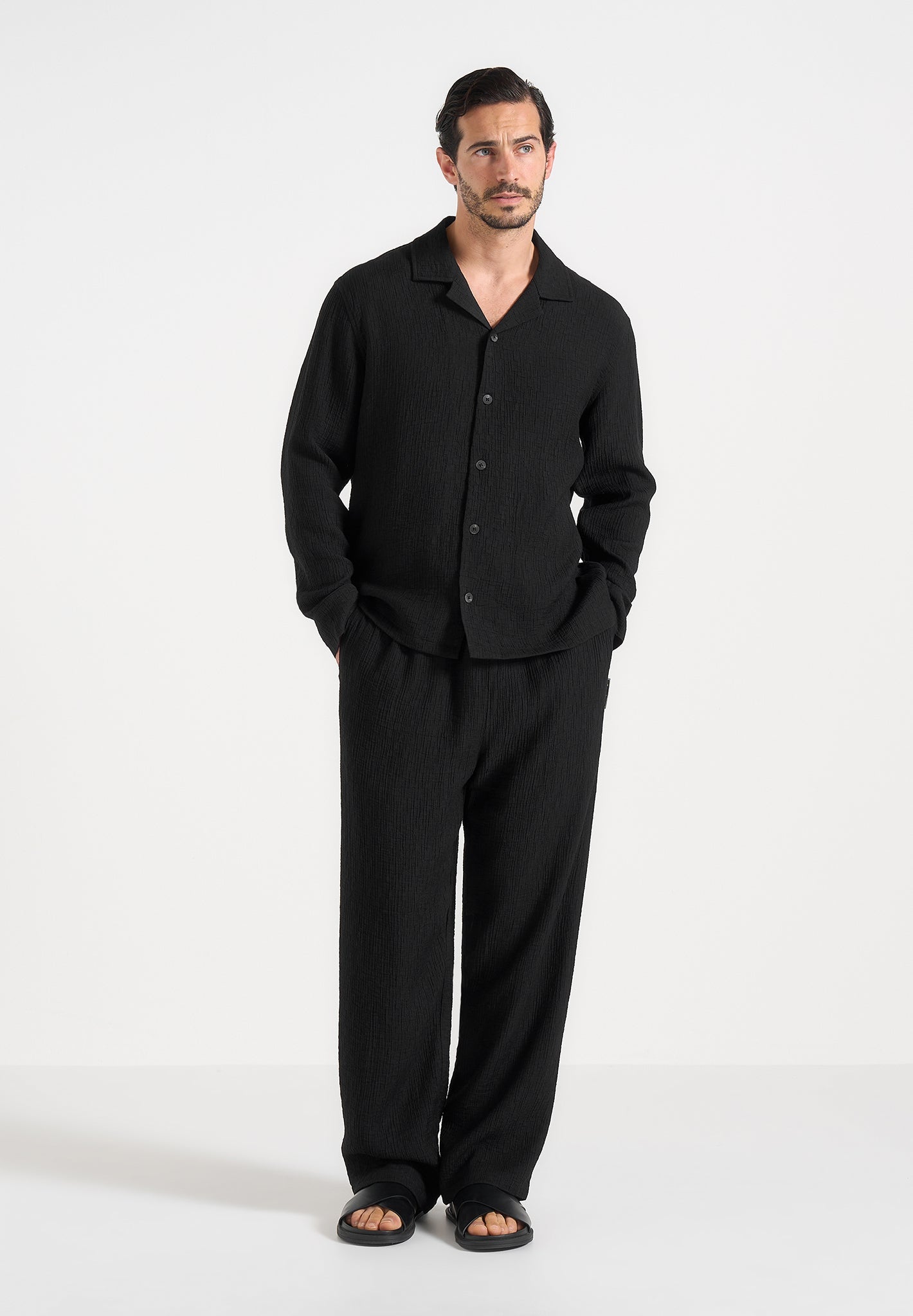 Bailey - Unisex Textured Long Sleeve Shirt - Black