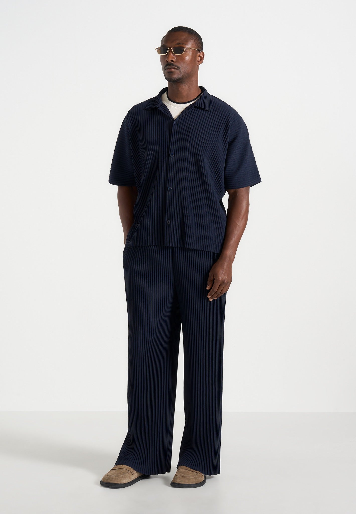 Justin - Pleated Boxy Shirt - Navy 