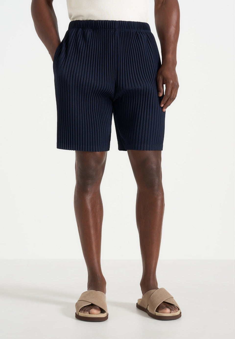 drew-pleated-shorts-navy