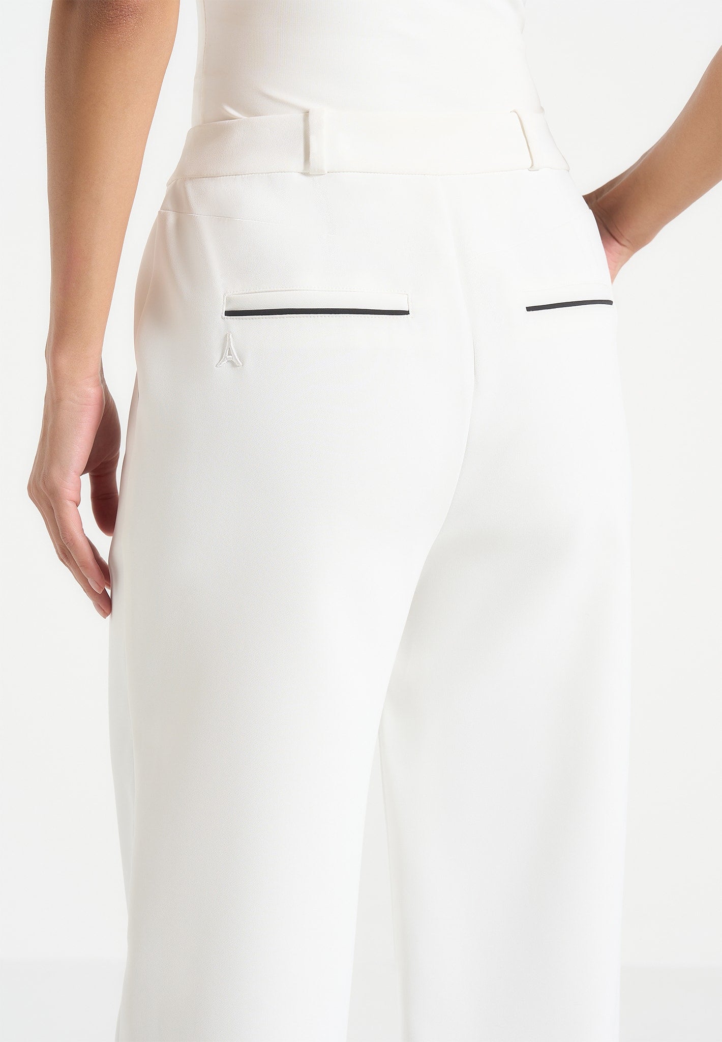 contrast-piped-pleated-trousers-white-black