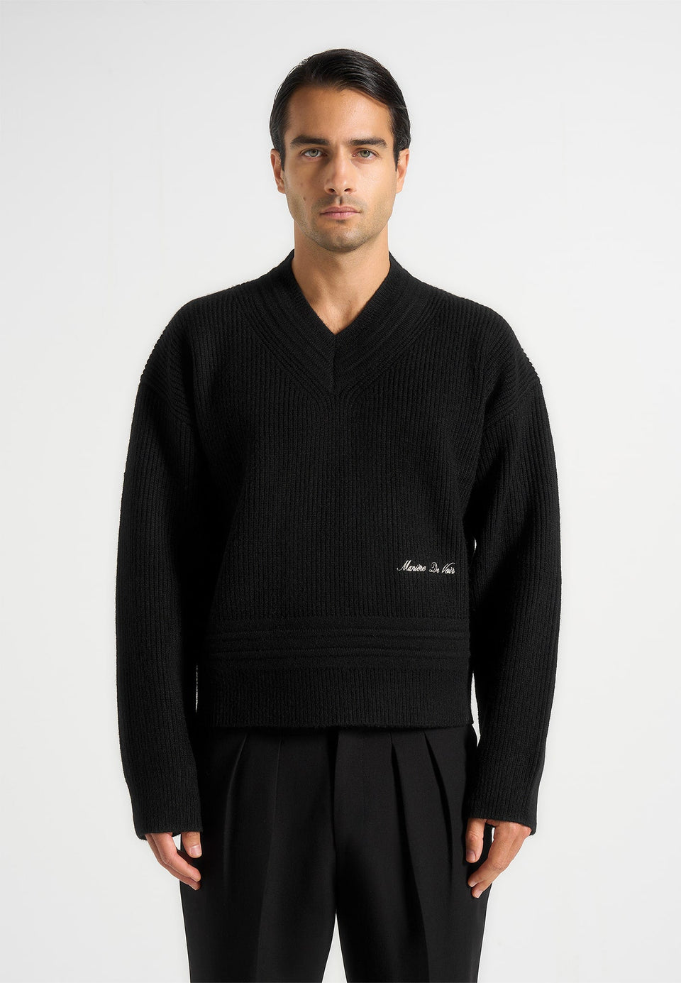 remi-v-neck-signature-knit-jumper-black