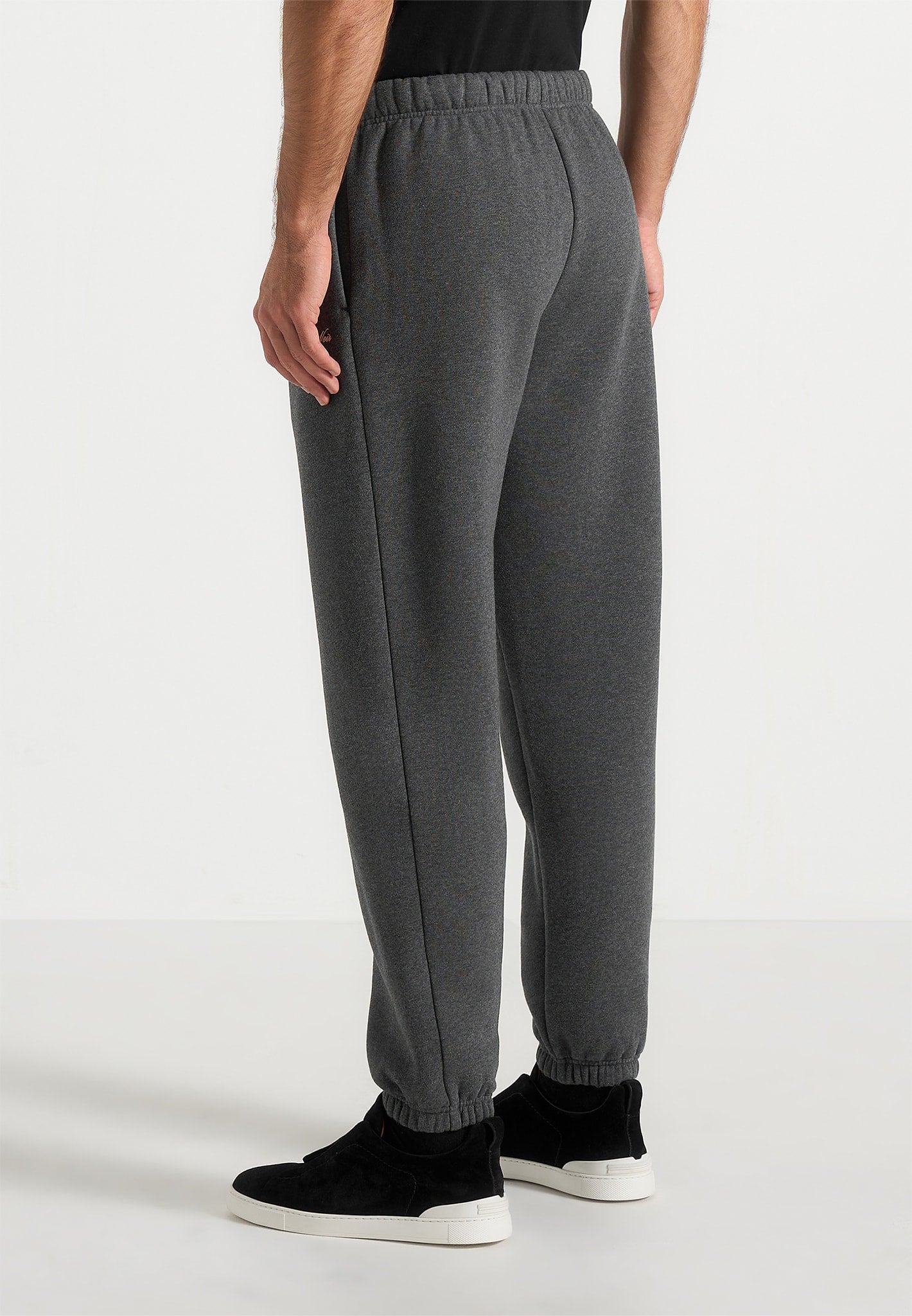 js005-signature-regular-fit-cuffed-joggers-charcoal-grey