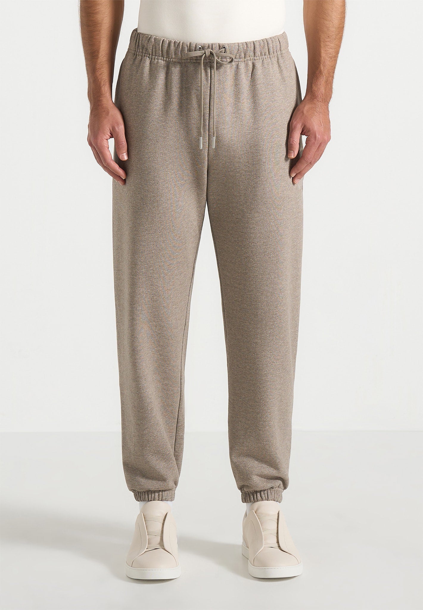 js005-signature-regular-fit-cuffed-joggers-taupe