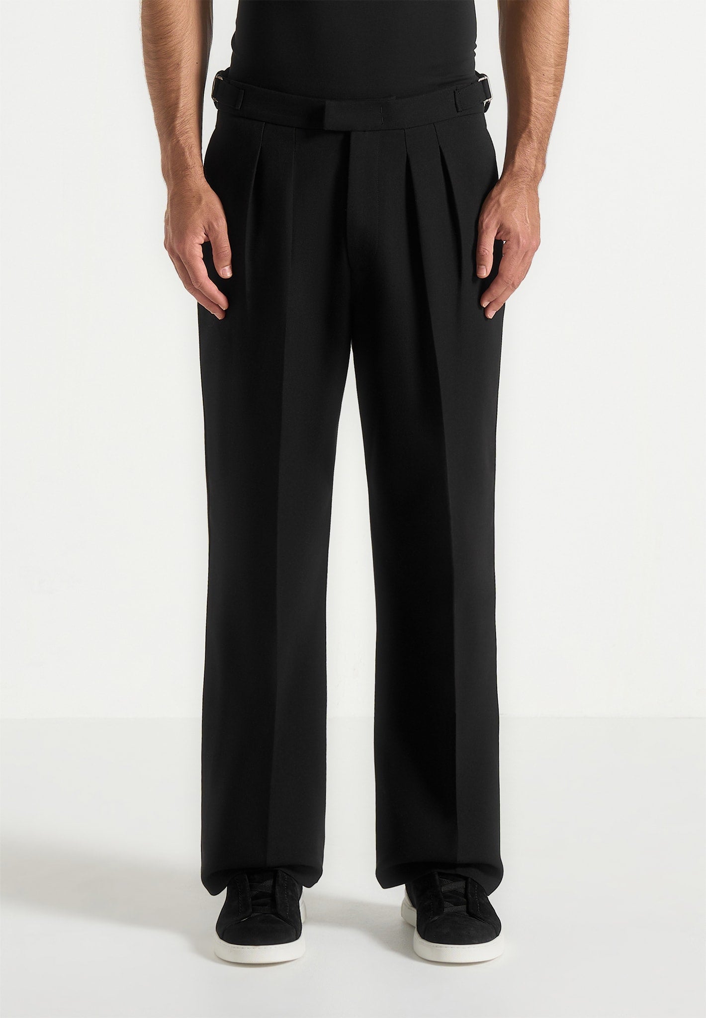 Pierre - Relaxed Fit Pleated Tailored Trousers - Black 