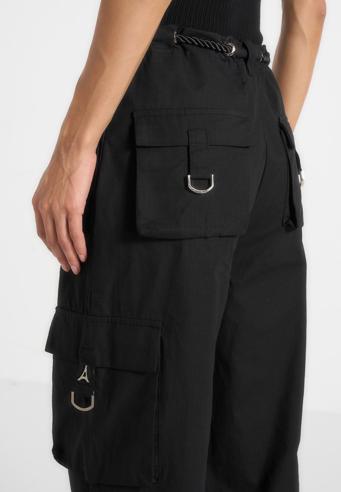 rosa-ripstop-parachute-cargo-pants-black