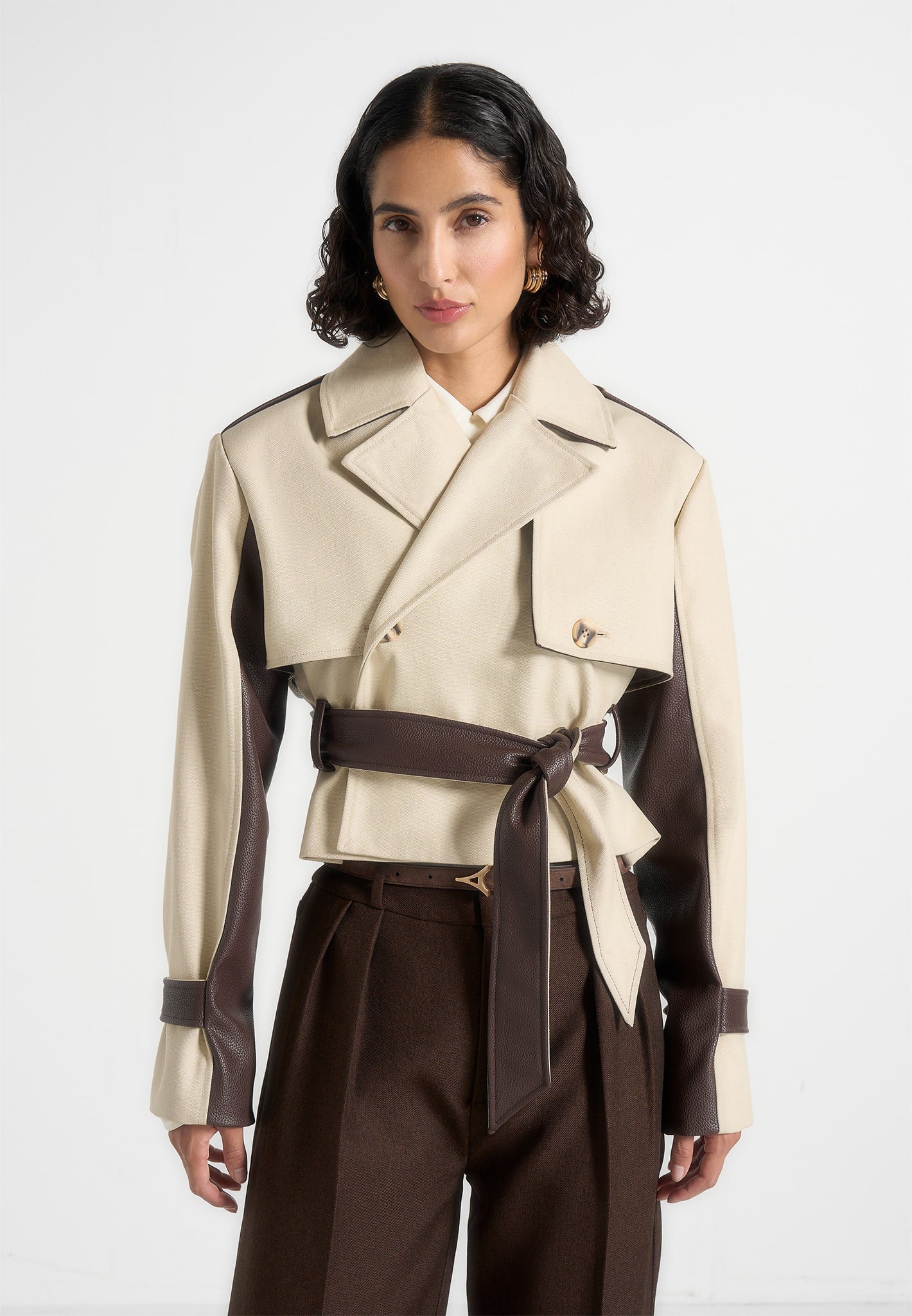 lelia-cropped-gabardine-trench-coat-with-belt-beige-brown 