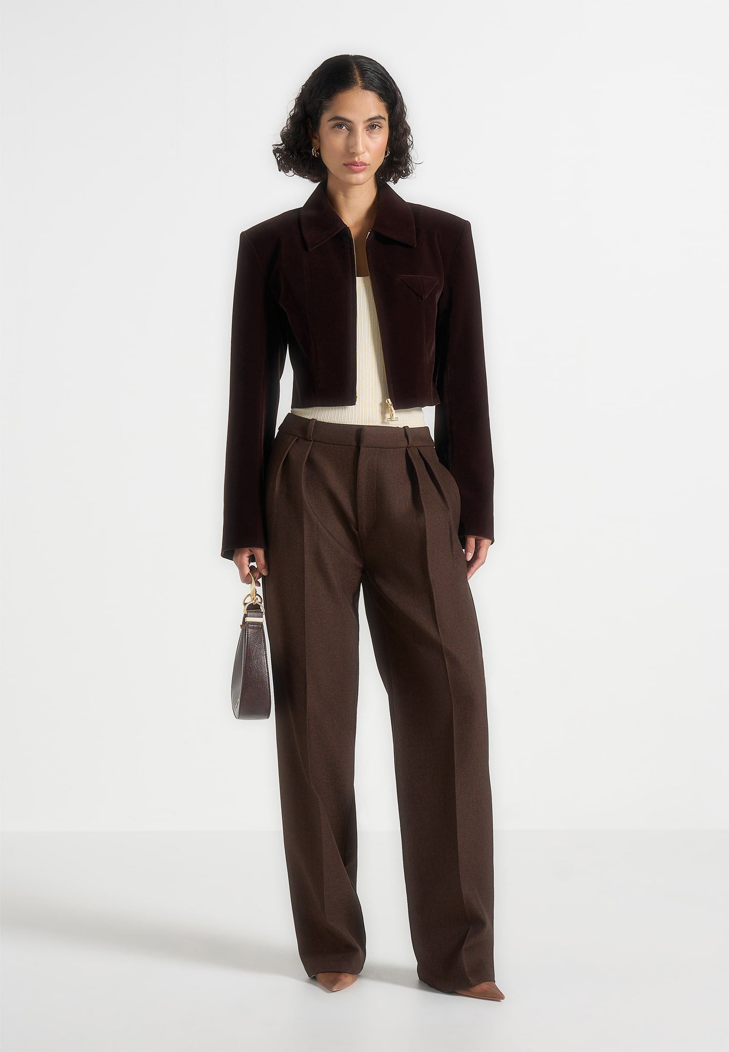 Adina - Structured Velvet Jacket - Brown 