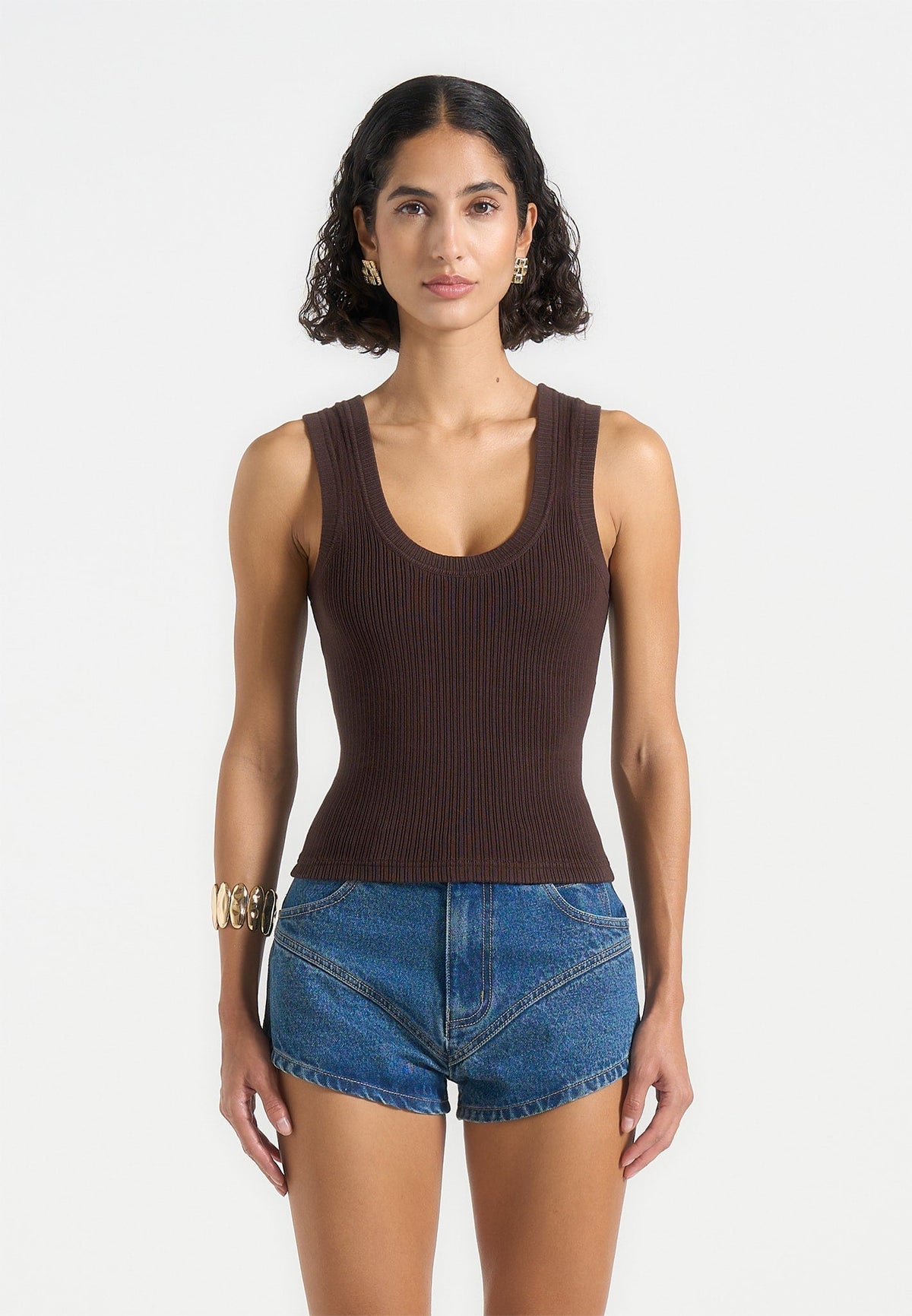 vs001-scoop-neck-ribbed-cotton-vest-brown