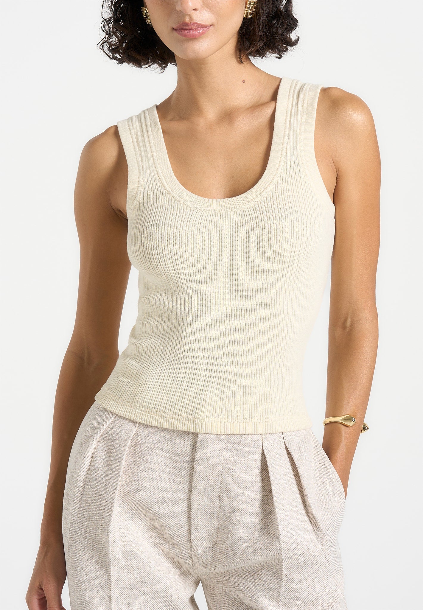 vs001-scoop-neck-ribbed-cotton-vest-cream