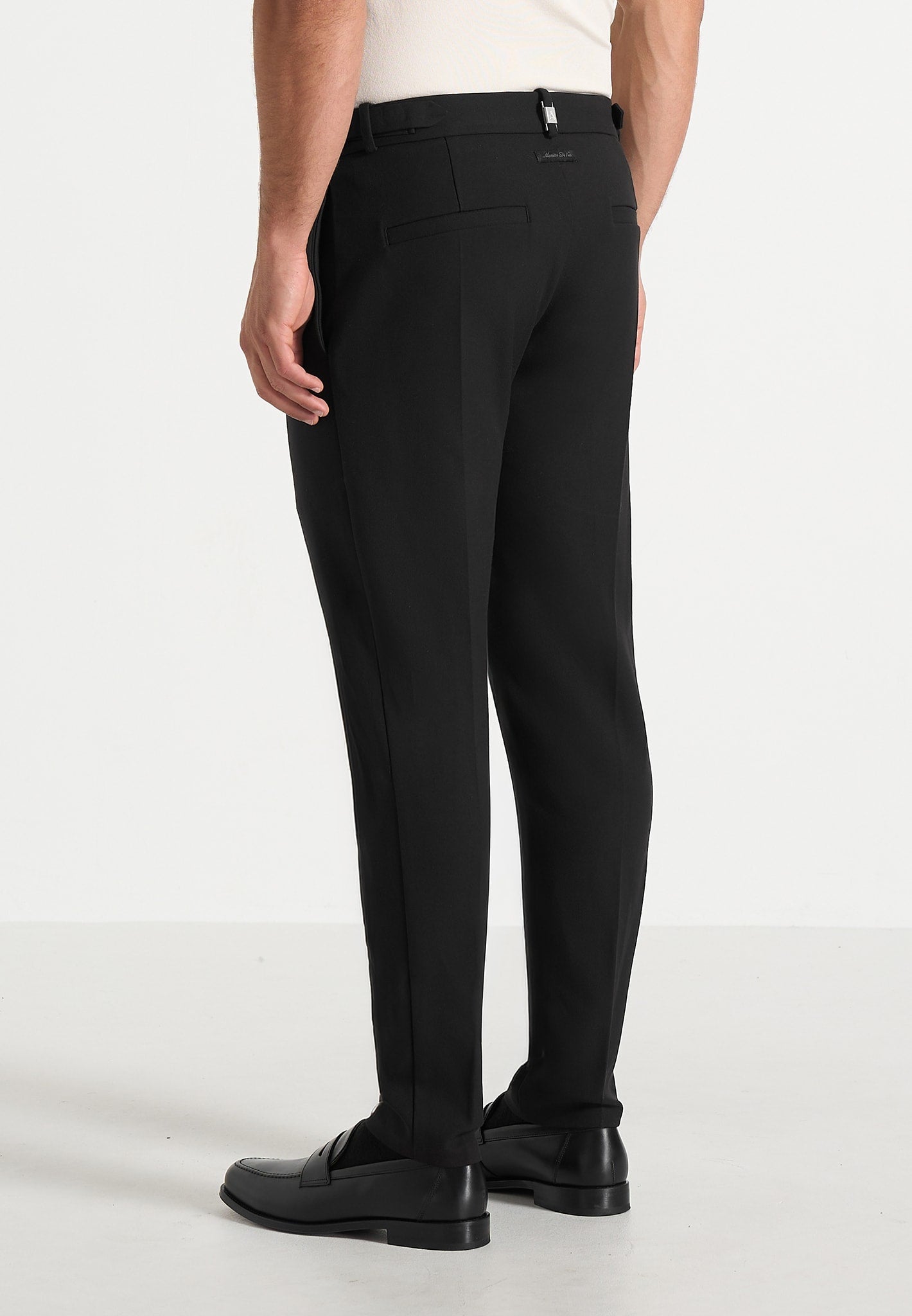 Hubert - Slim Fit Tailored Pants - Black