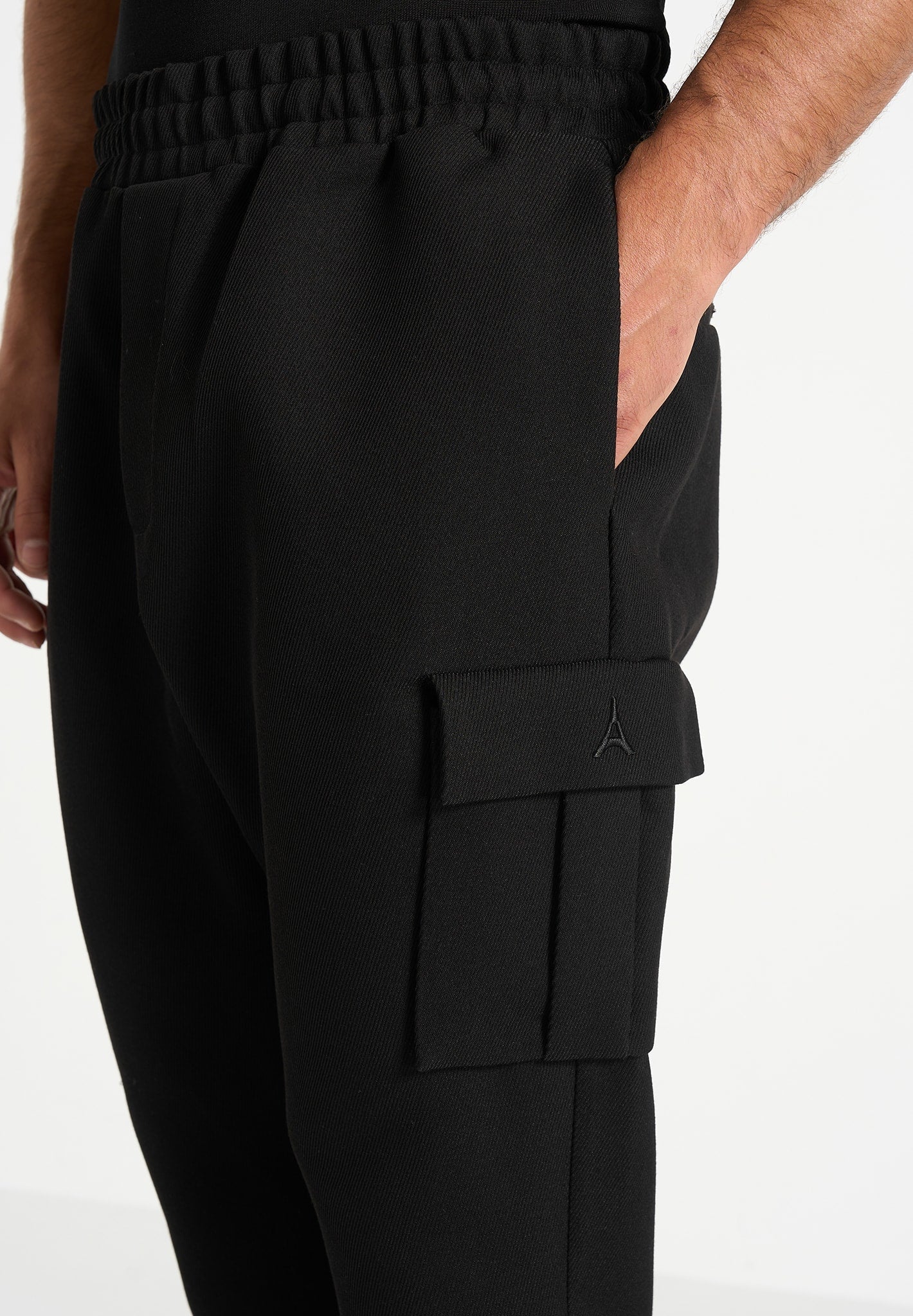 twill-cargo-regular-fit-pants-black