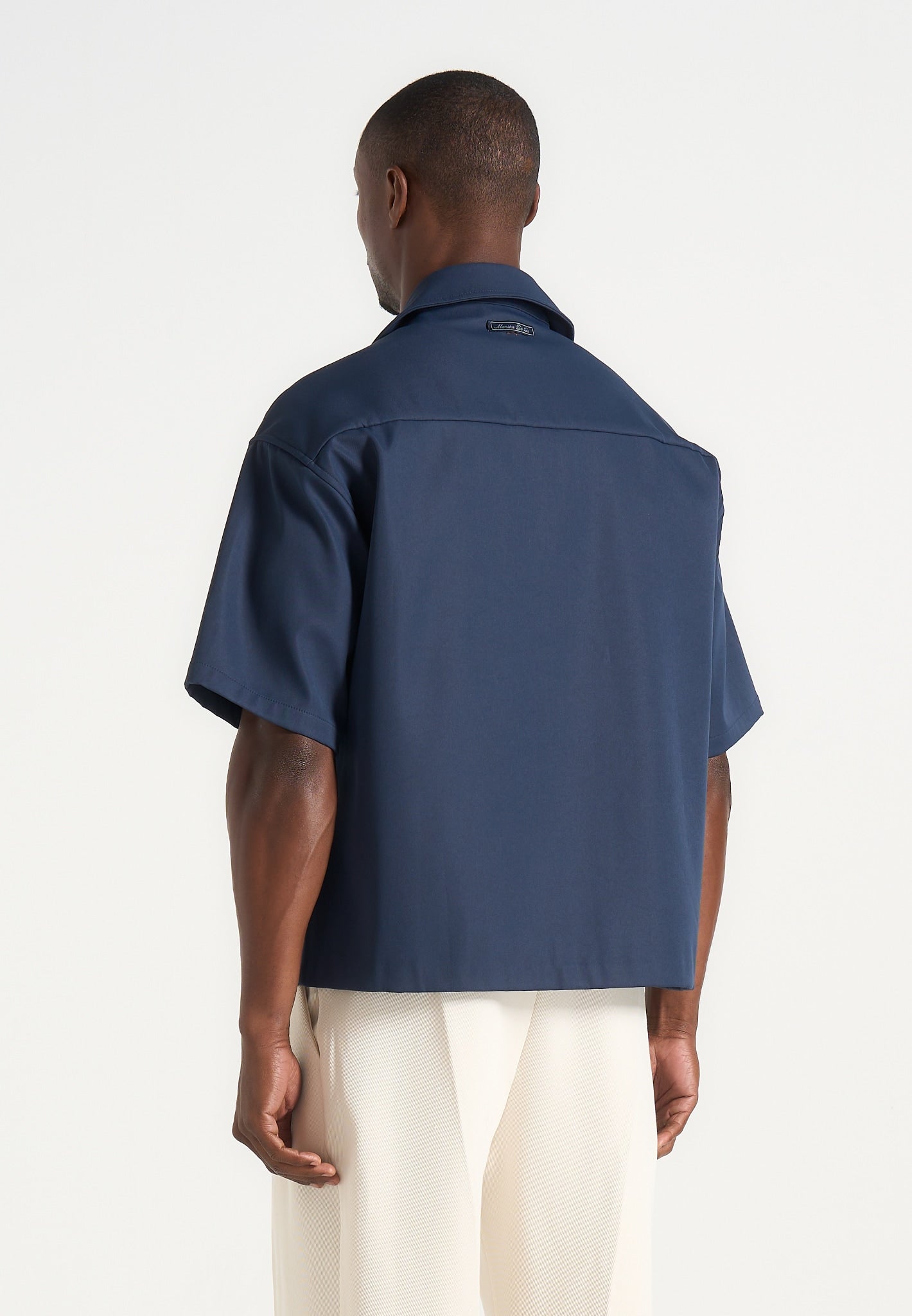 stephane-a-girl-with-a-pearl-earring-boxy-shirt-indigo