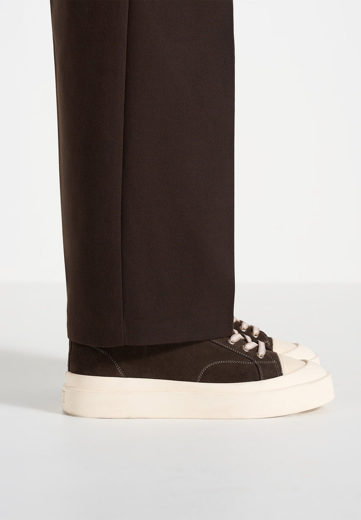 Vienna - Suede Contrast Stitch Sneaker - Brown