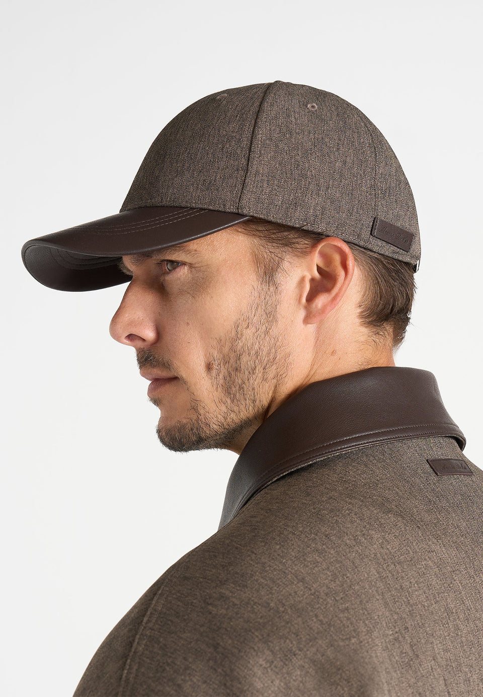 Ellis - Textured Tailored Cap With Leather Brim - Taupe