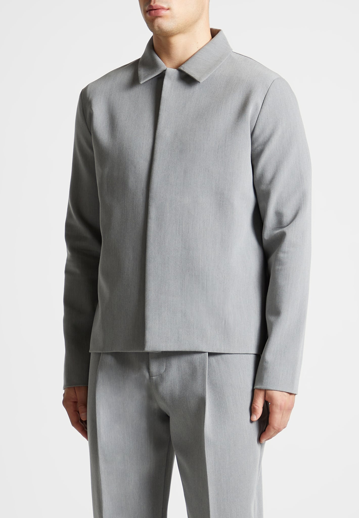 minimal-boxy-jacket-light-grey