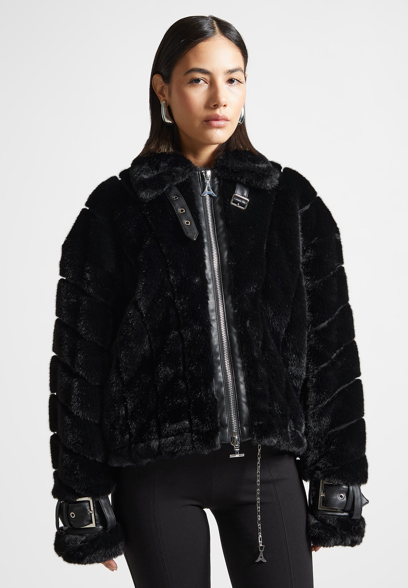 oversized-ribbed-plush-jacket-with-lapel-black