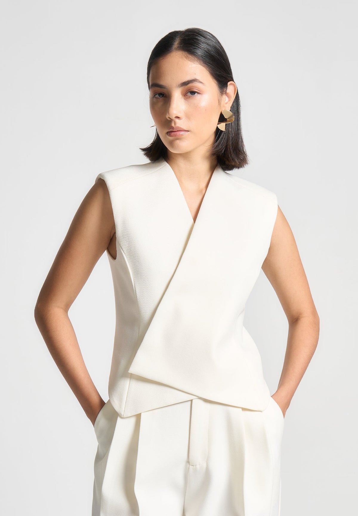 Laurence - Tailored Wrap Suit Vest - Cream