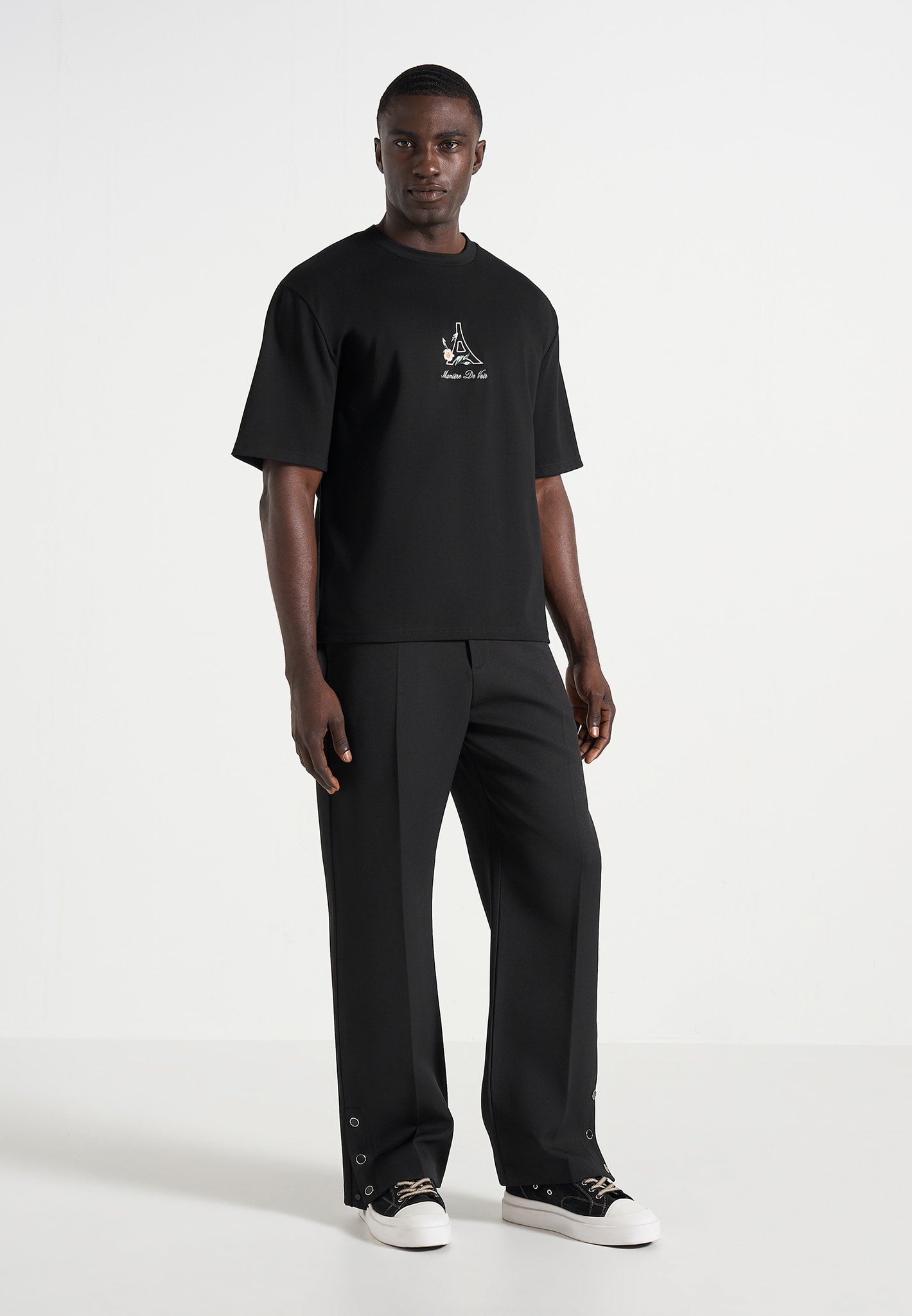 TS008 - Unisex Floral Eiffel Cotton T-Shirt - Black