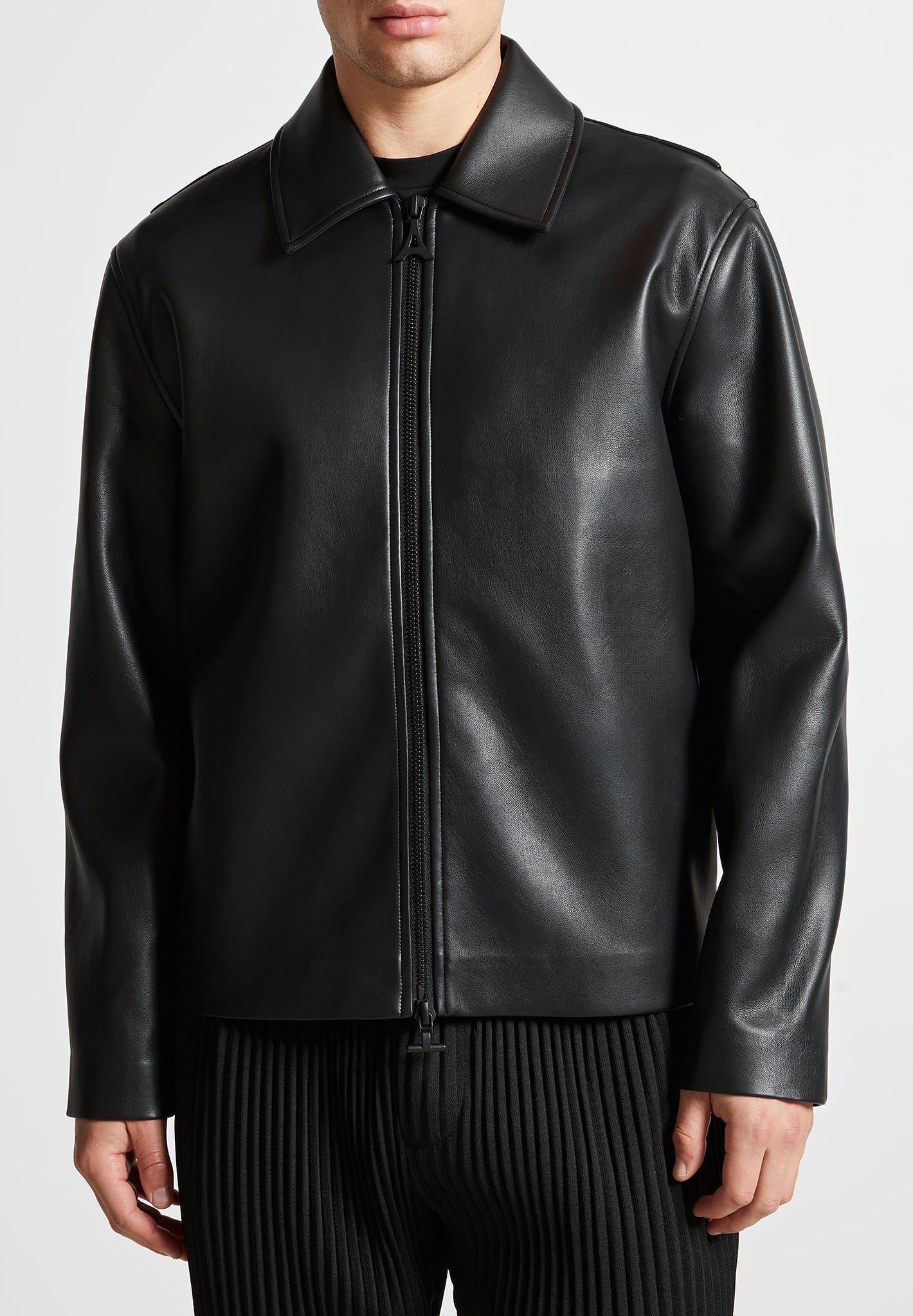 vegan-leather-minimal-boxy-jacket-black