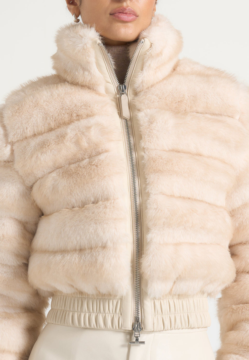 Ama - Plush Cropped Puffer Jacket - Ivory