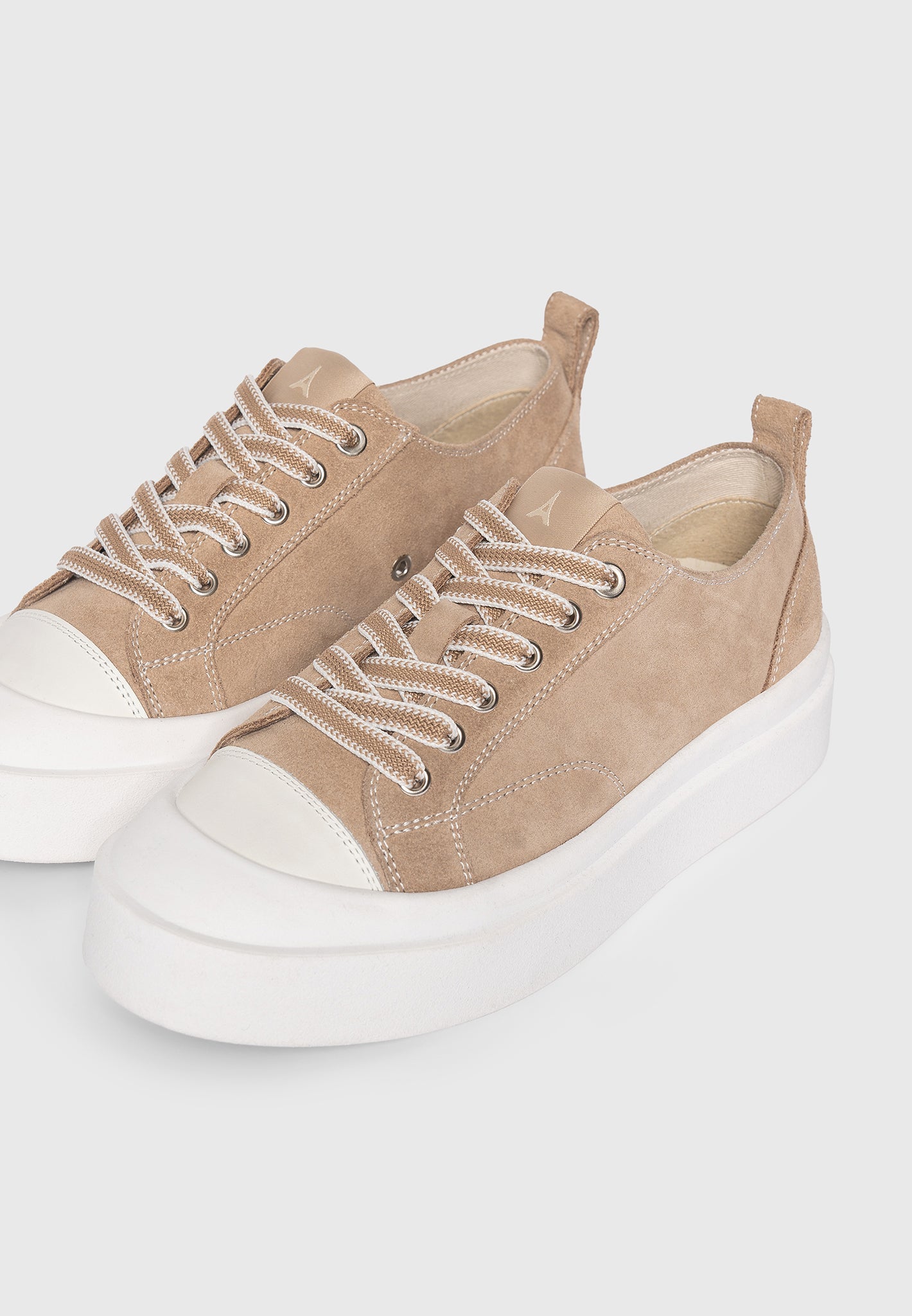 vienna-suede-contrast-stitch-sneaker-beige-1 