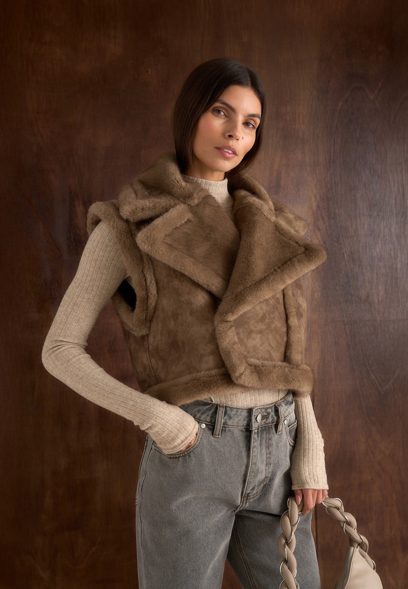 kena-vintage-leather-plush-2-in-1-gilet-jacket-taupe