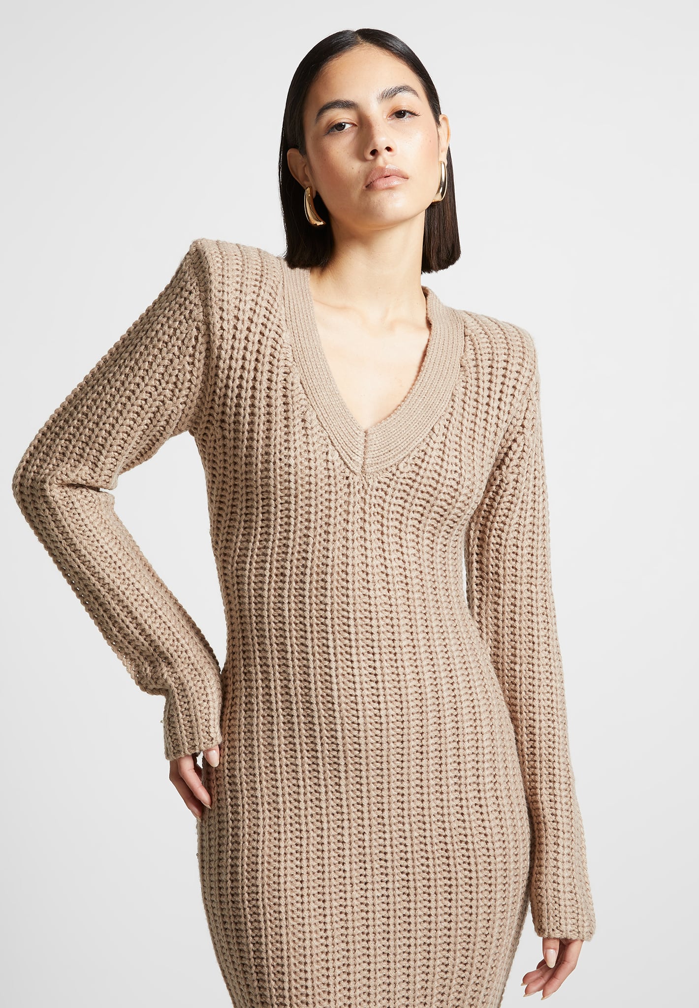 wide-shoulder-knitted-midaxi-dress-taupe