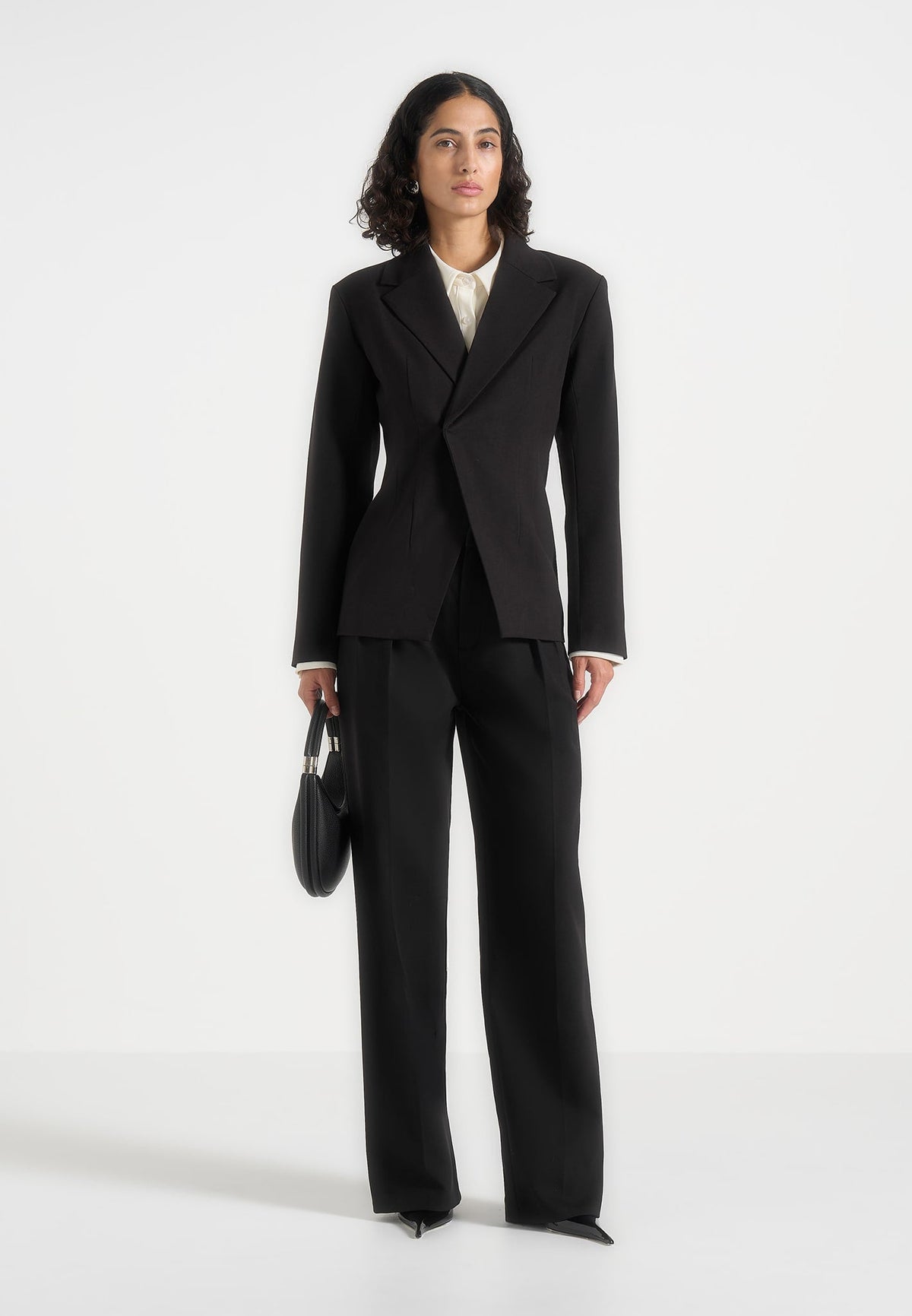 beatrice-tailored-cinched-blazer-black