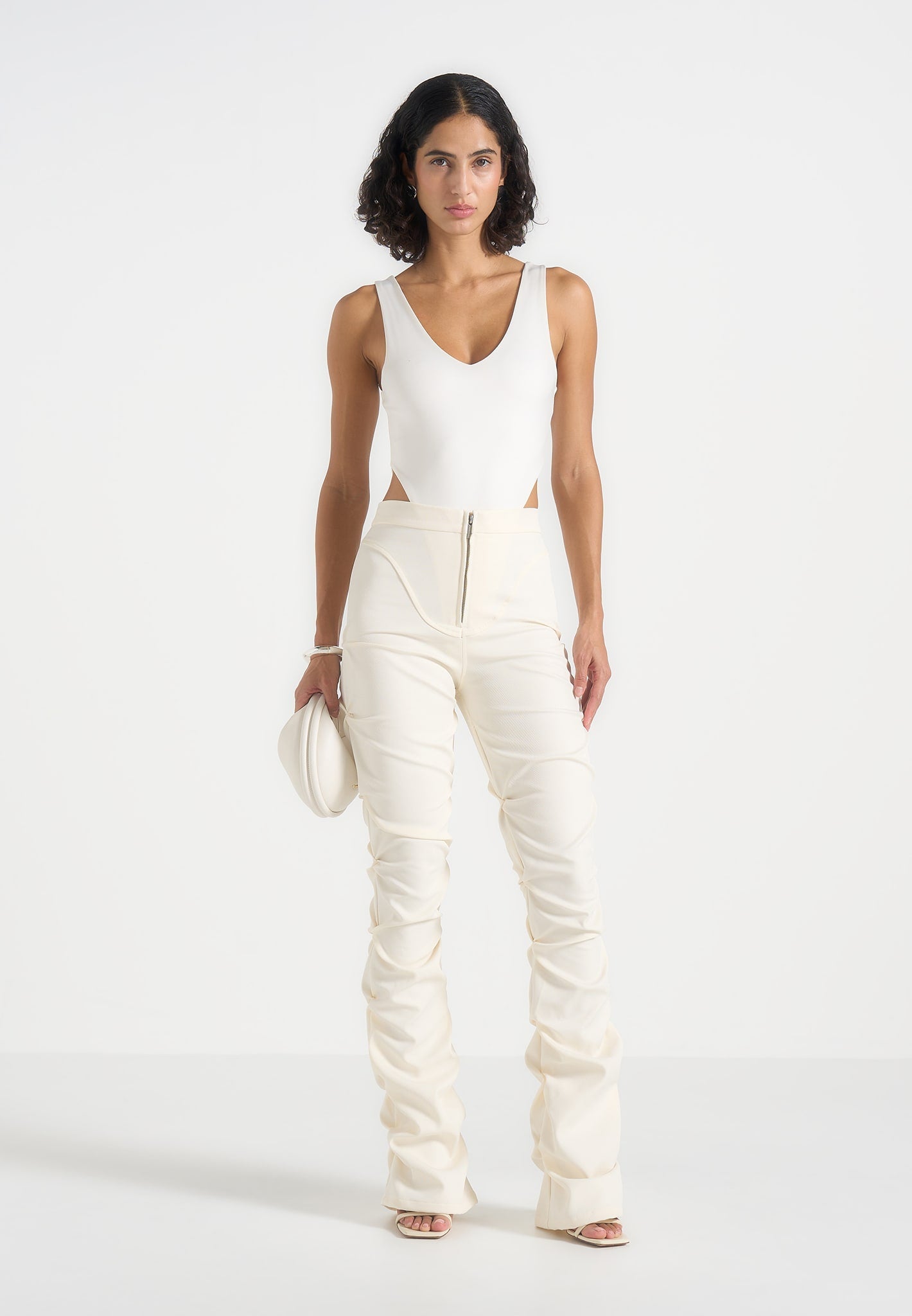 caroline-tacked-twill-fit-flare-trousers-white 